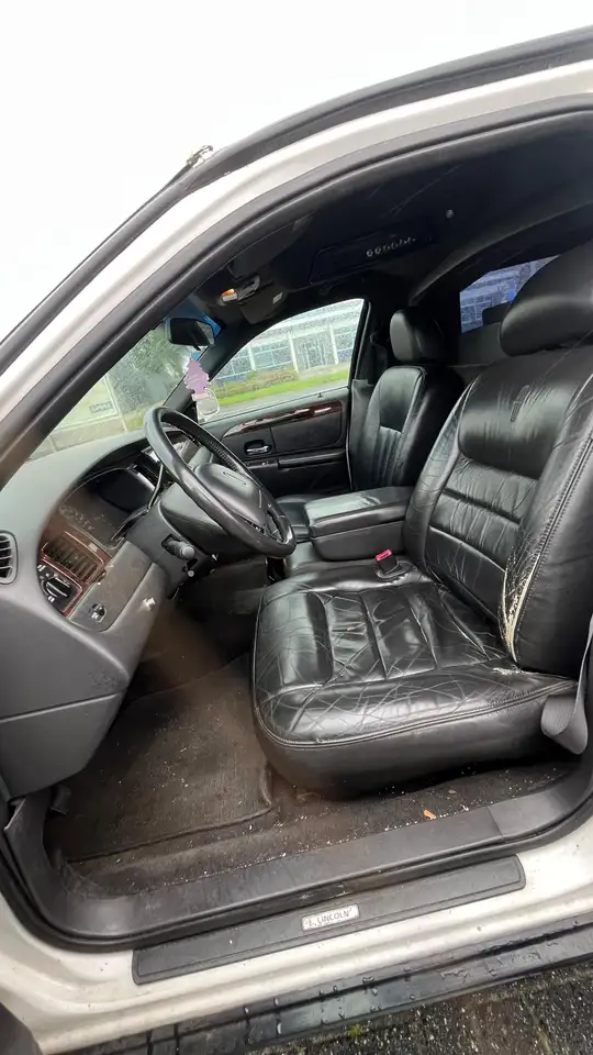 Lincoln Town Car 4.6 Signature, foto 5