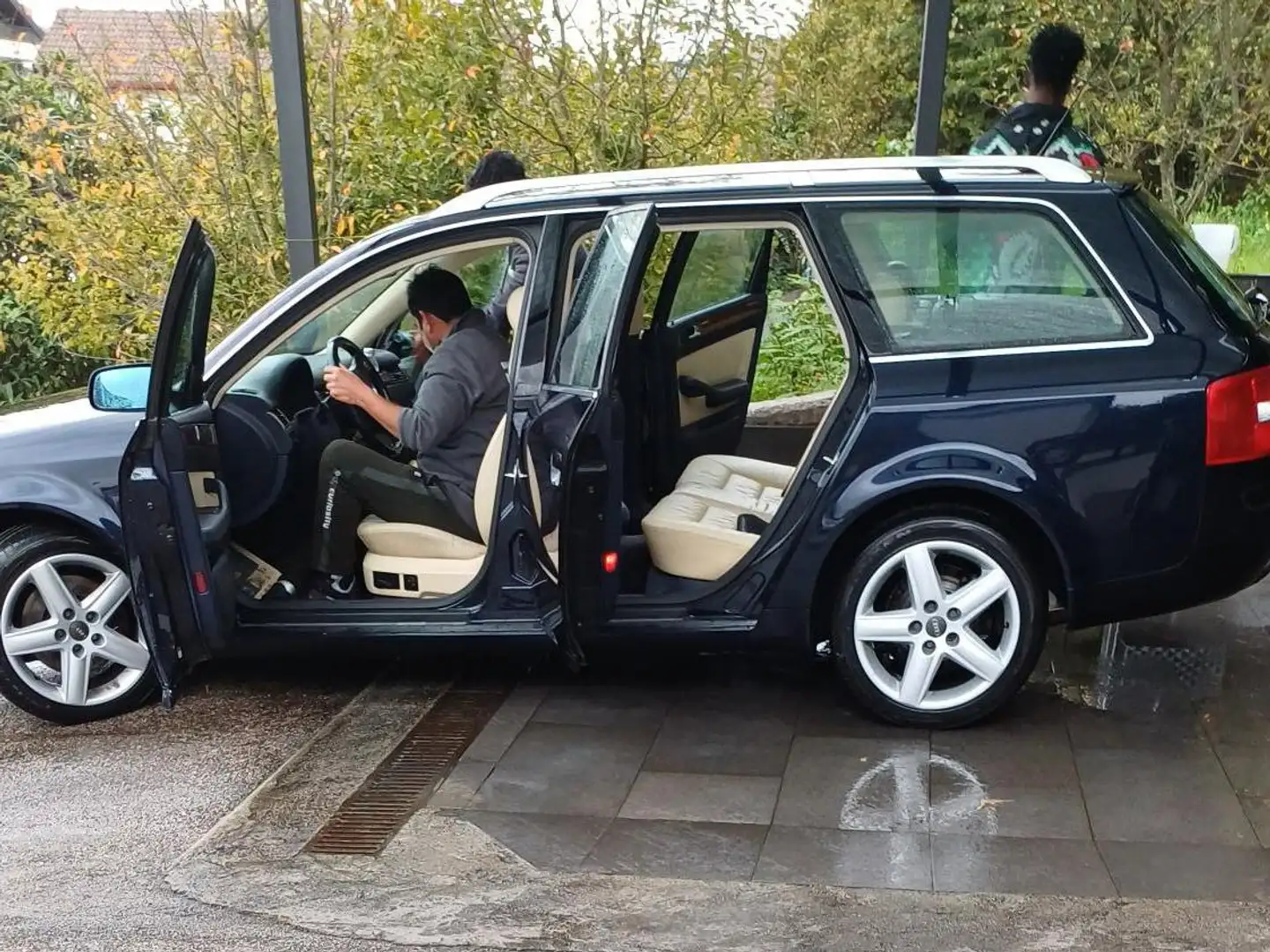 Audi A6 A6 II 1997 Avant 2.5 V6 tdi quattro 180cv Modrá - 1
