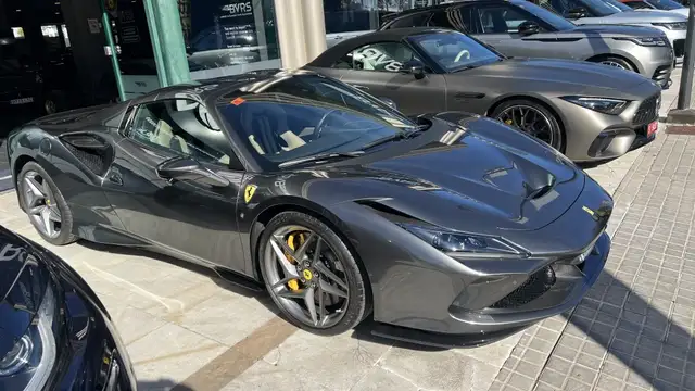 Ferrari F8 Spider