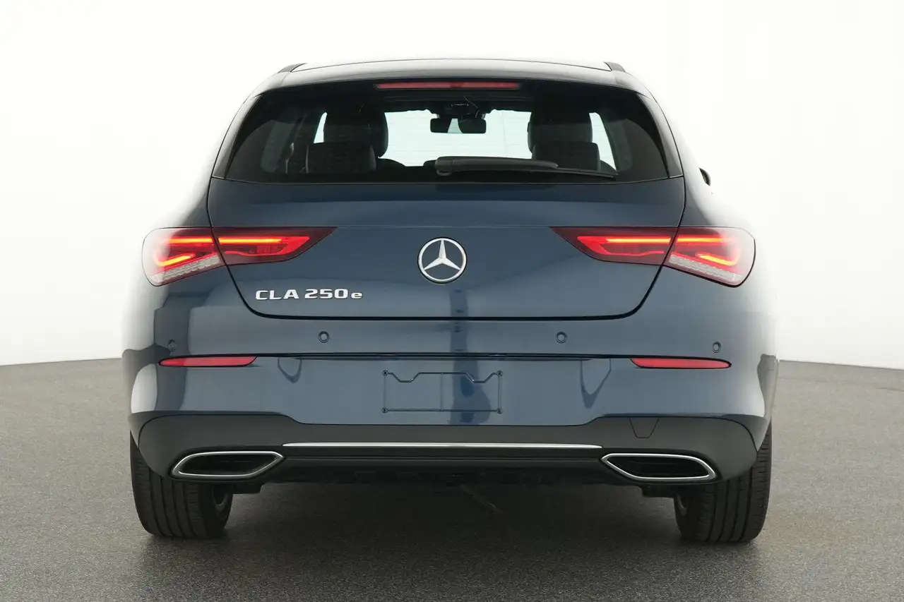 Mercedes-Benz CLA 250 e Shooting Brake Luxury Line 7