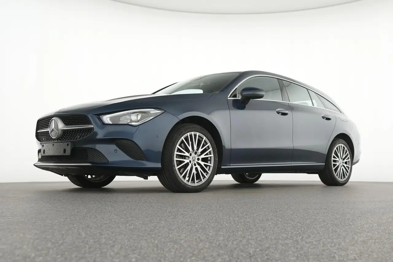 Mercedes-Benz CLA 250 e Shooting Brake Luxury Line 10