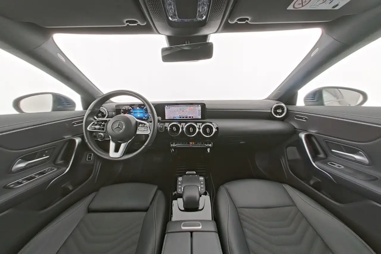Mercedes-Benz CLA 250 e Shooting Brake Luxury Line 12