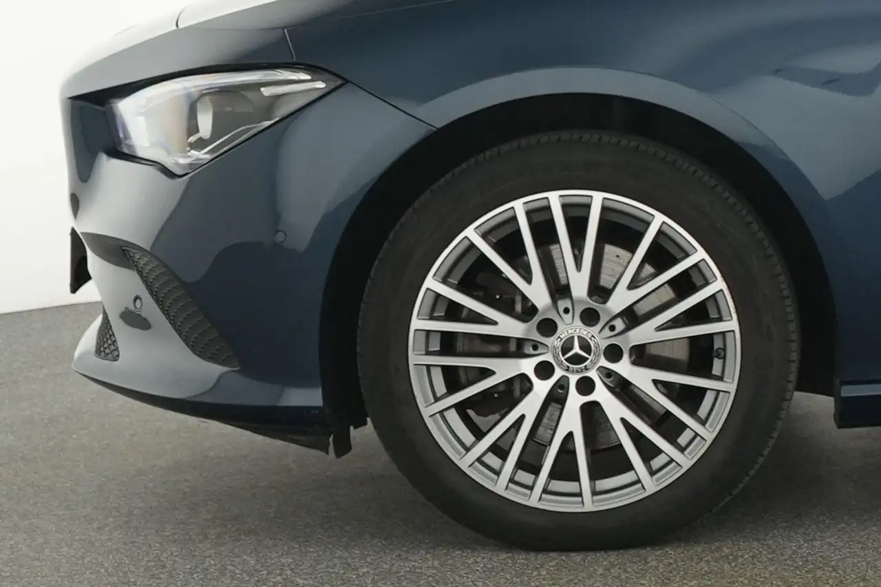 Mercedes-Benz CLA 250 e Shooting Brake Luxury Line 5