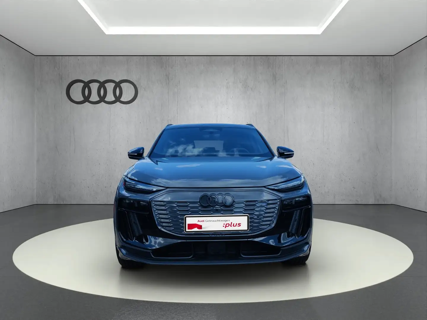 Audi SQ6 e-tron edition one grey quattro Grau - 2