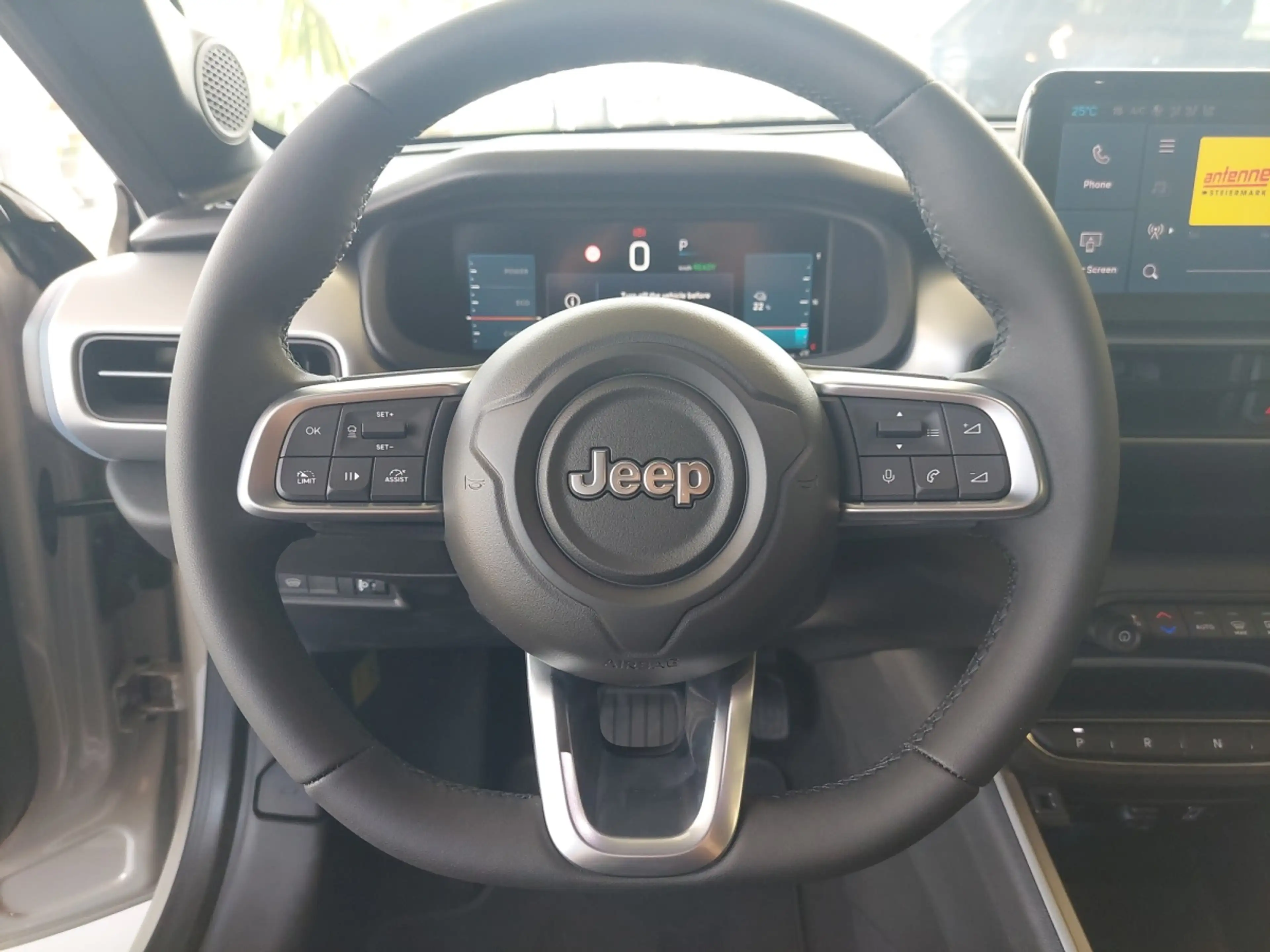 Jeep Avenger Elektro Summit My25 — photo 13