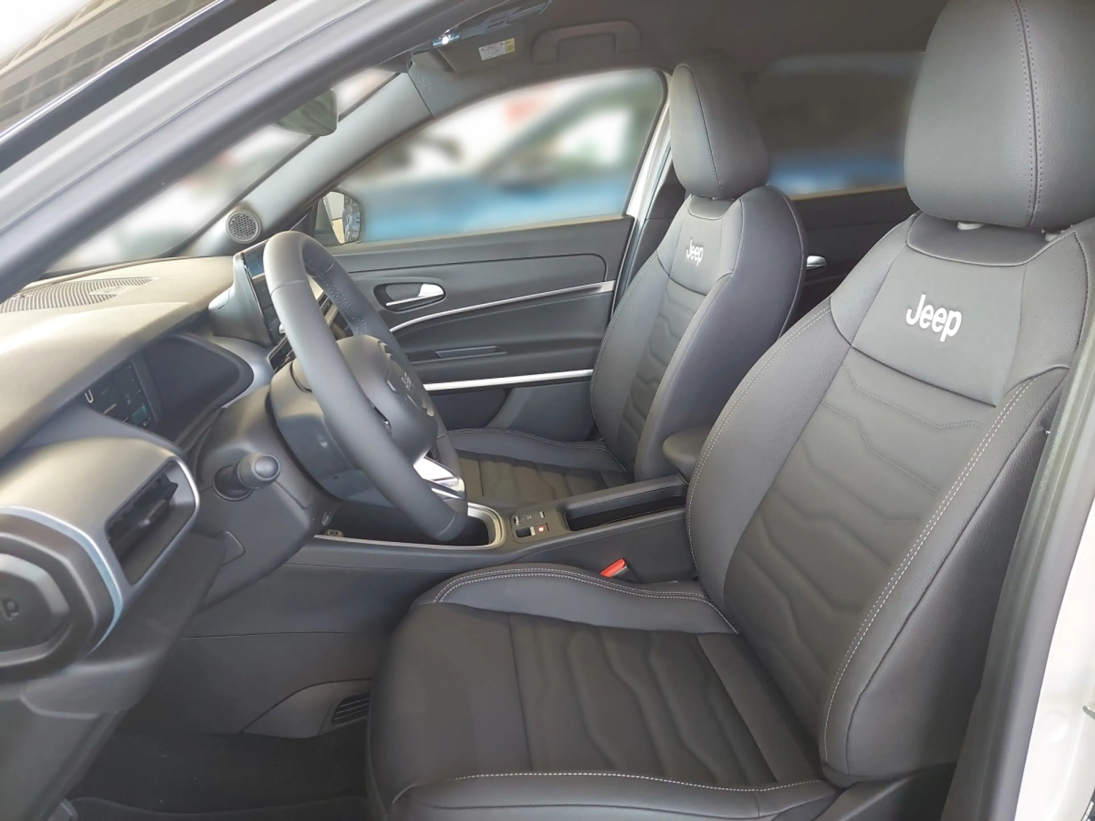 Jeep Avenger Elektro Summit My25 — photo 5