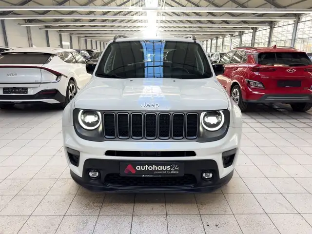 Jeep Renegade view 2