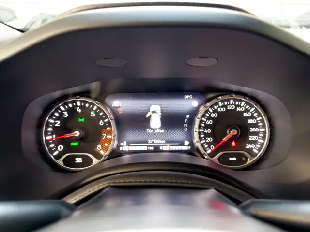Jeep Renegade view 7