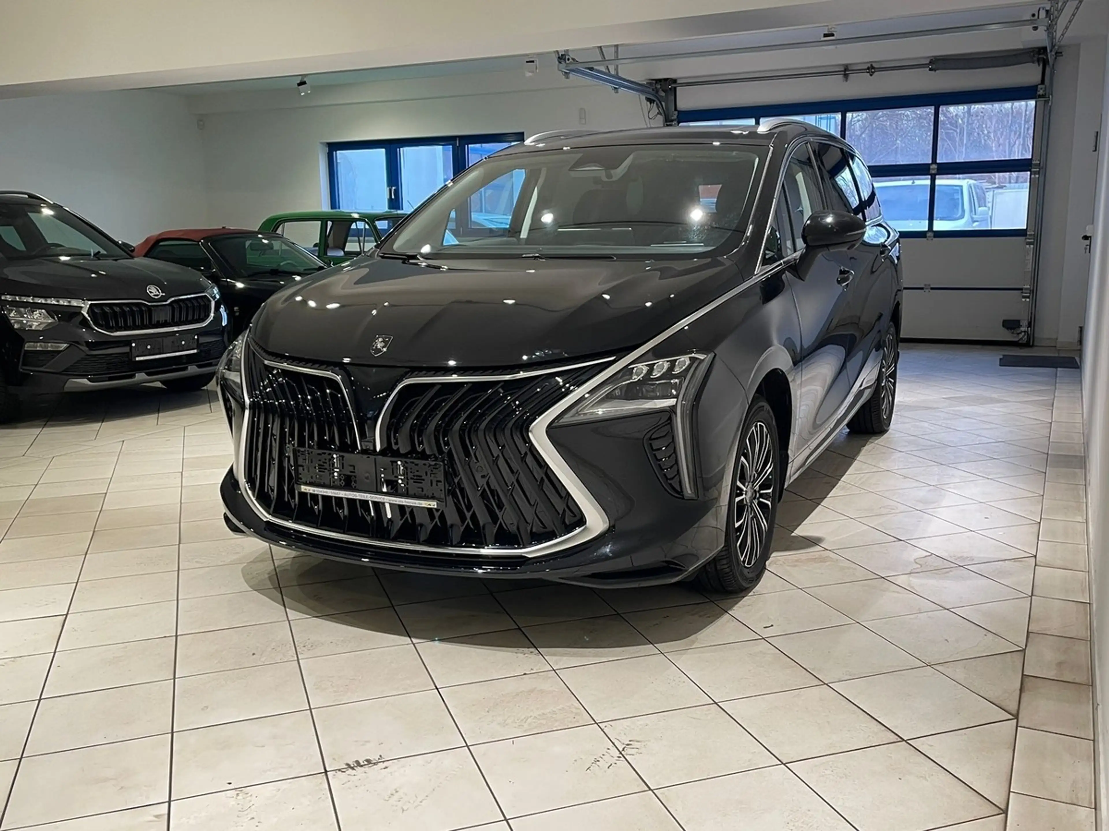 DFM Forthing 4 PHEV PANO 360° Kamera Lagerfahrzeug — photo 3