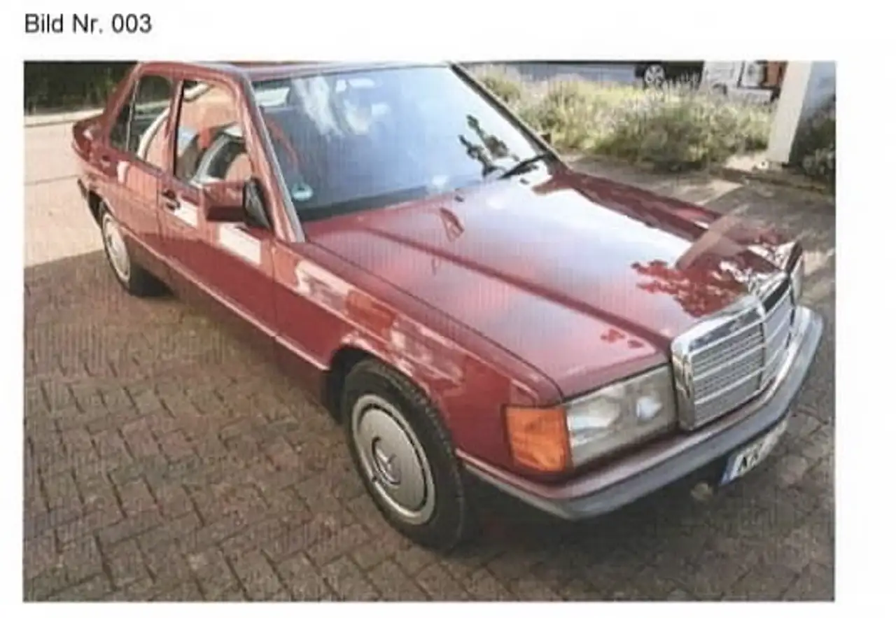 Mercedes-Benz 190 E 2.0, foto 1