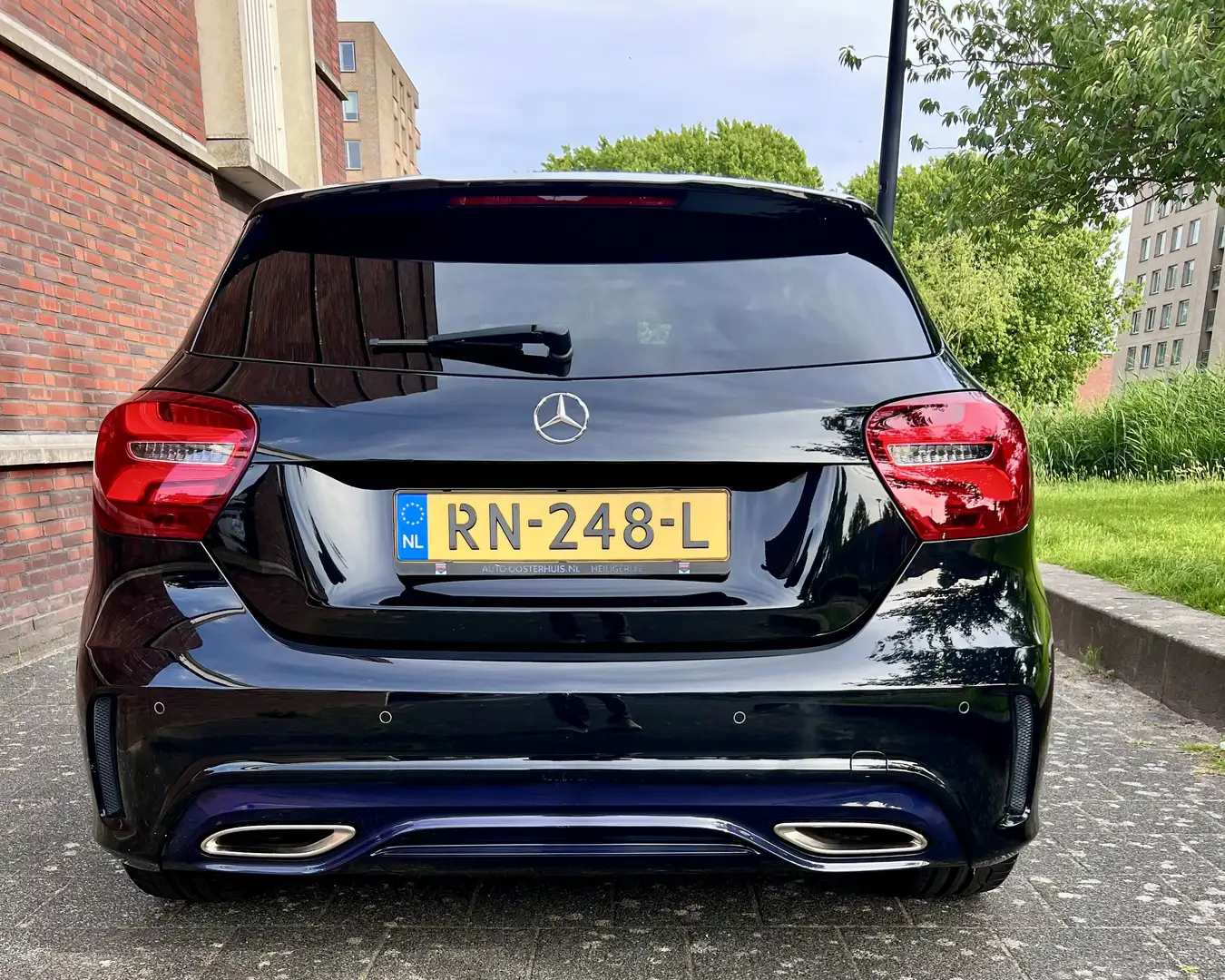 Mercedes-Benz A 180 SPORT EDITION AMG Pakket - 2