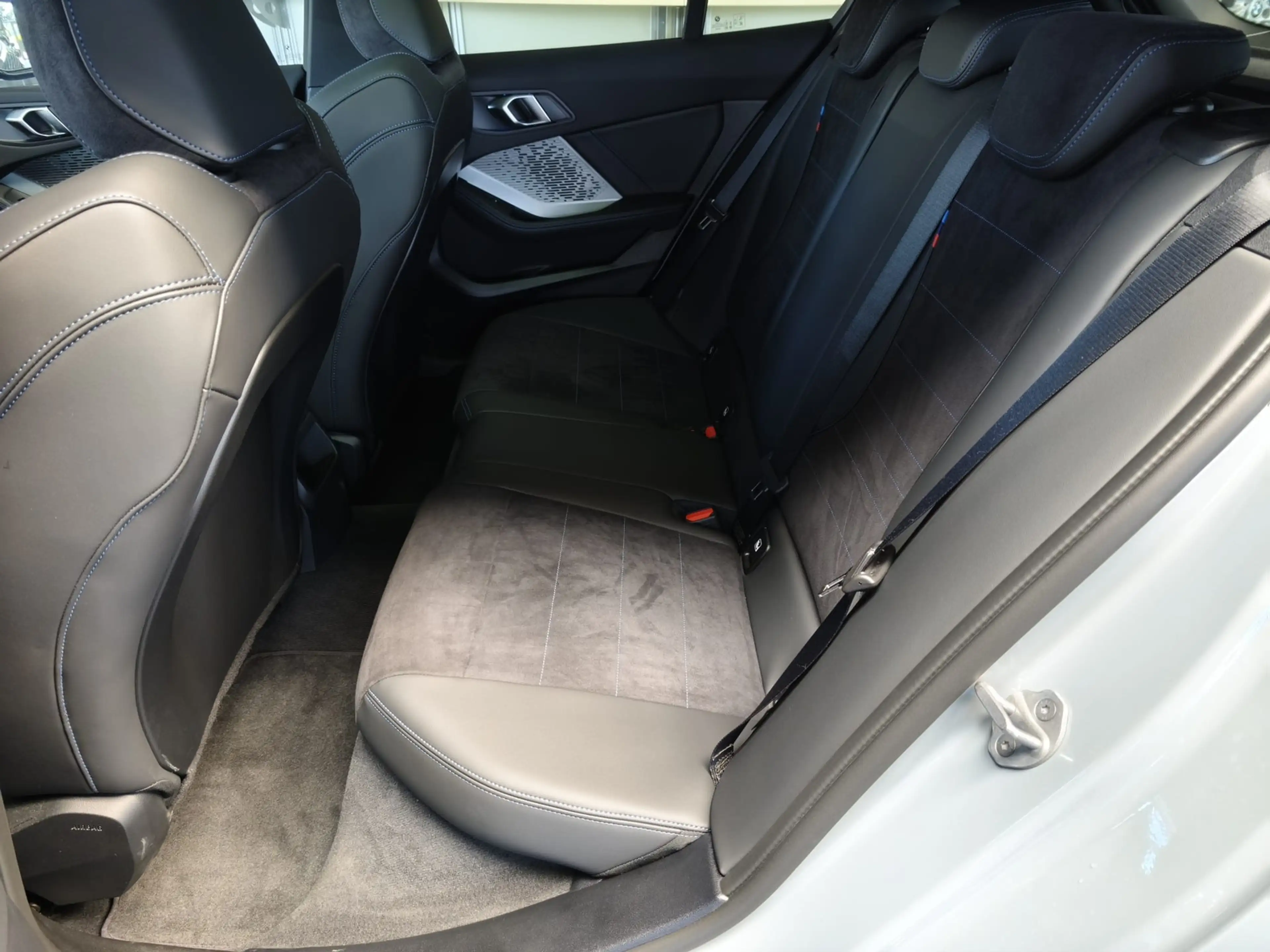BMW 120 i M Sport Dr.As+/19"/ACC/PANO — photo 15