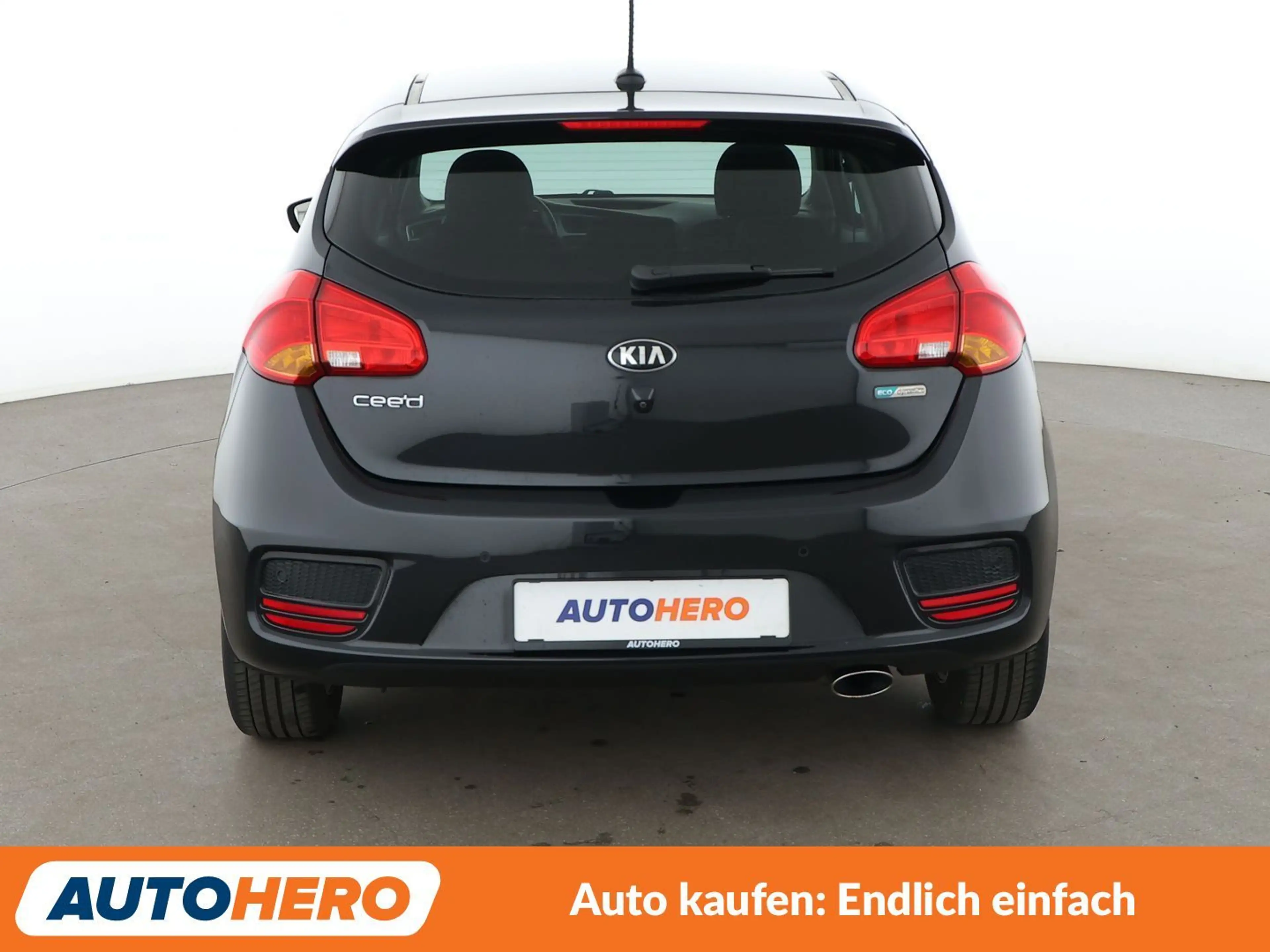 Kia Ceed / cee'd 1.0 TGDI UEFA Euro 2016*NAVI*TEMPO*CAM*PDC*SHZ* — photo 5
