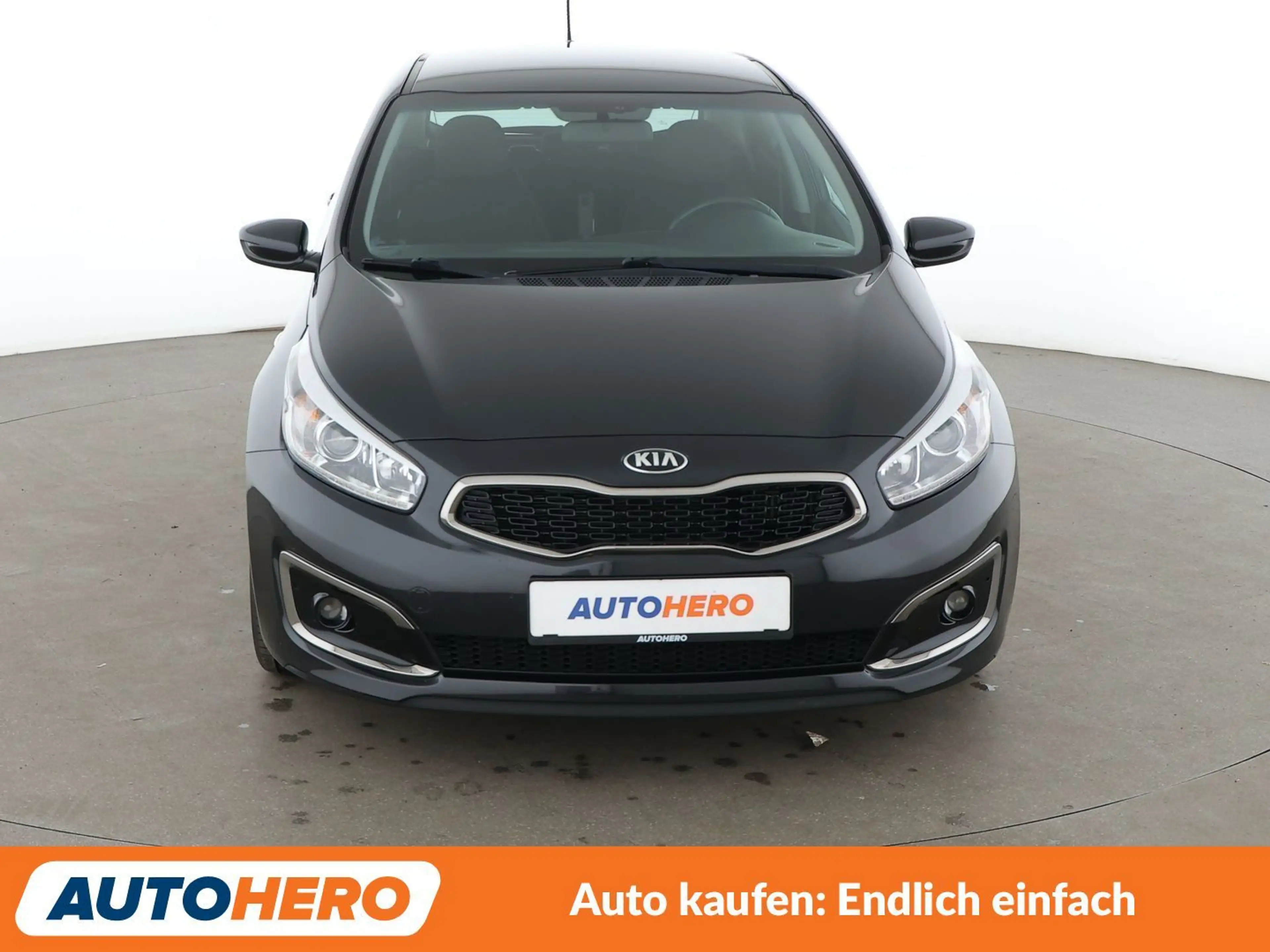 Kia Ceed / cee'd 1.0 TGDI UEFA Euro 2016*NAVI*TEMPO*CAM*PDC*SHZ* — photo 9