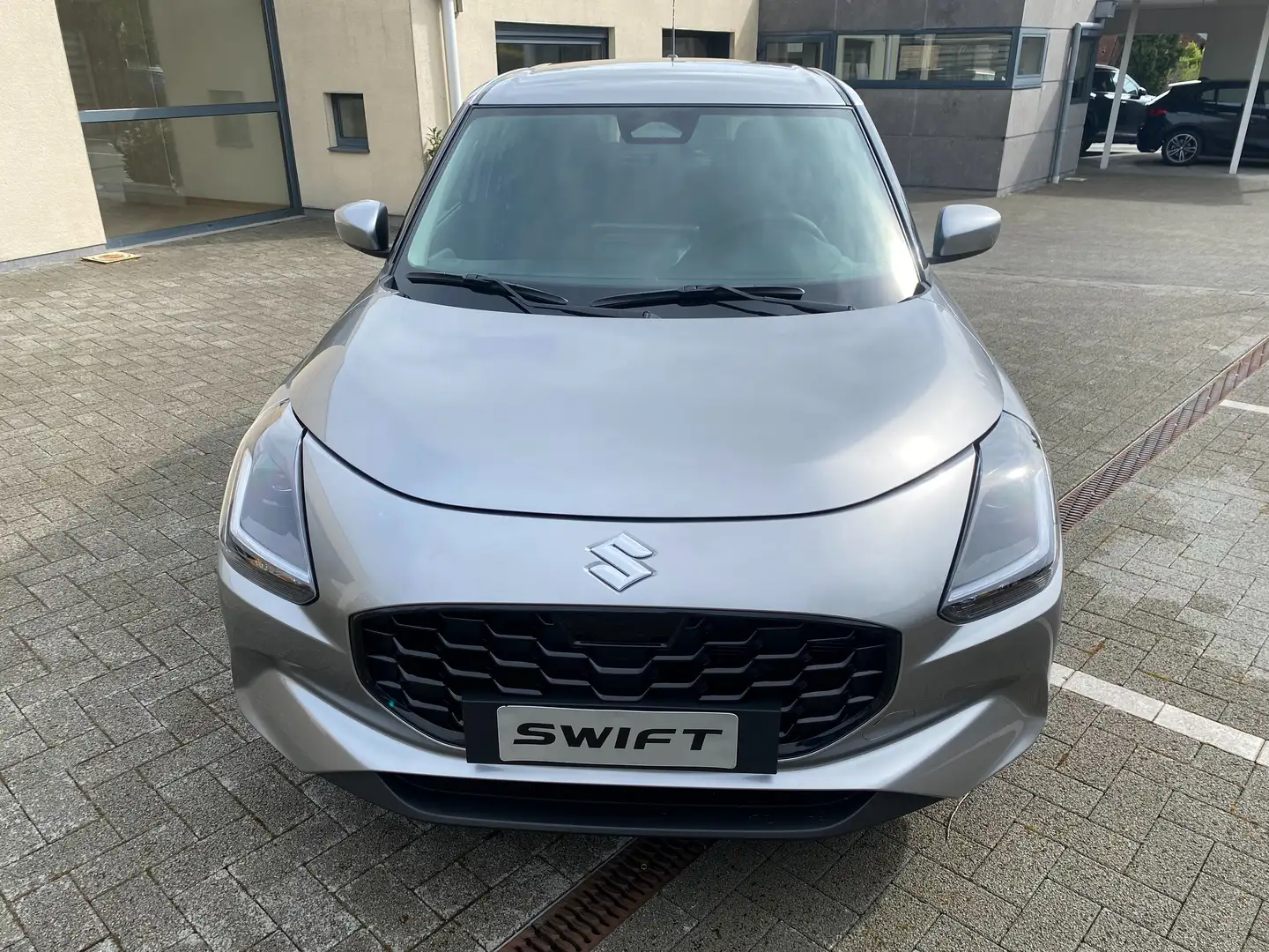 Suzuki Swift 1.2i - GL+ -  AUTOMAAT - 7 JAAR GARANTIE Argent - 2