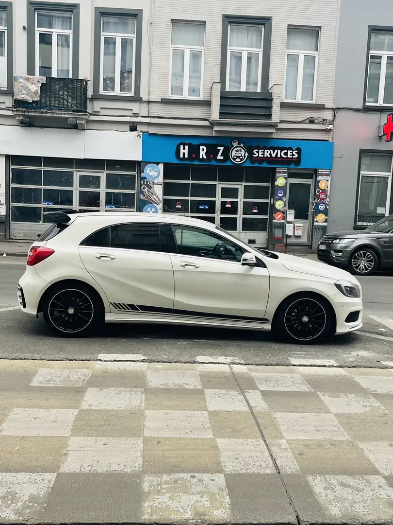 Mercedes-Benz A 180 pack amg - 1