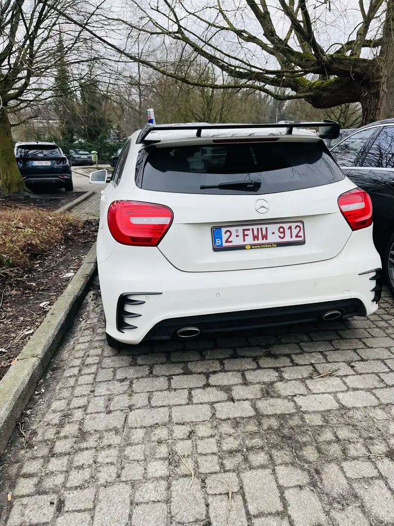 Mercedes-Benz A 180 pack amg - 2