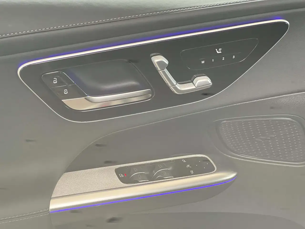 Mercedes-Benz GLC AMG 2025 panodak trekhaak achteruitrijcamera, миниатюра 6