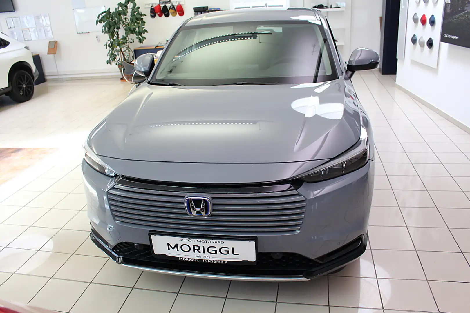 Honda HR-V 1,5 i-MMD Hybrid 2WD Advance Aut. Grau - 1