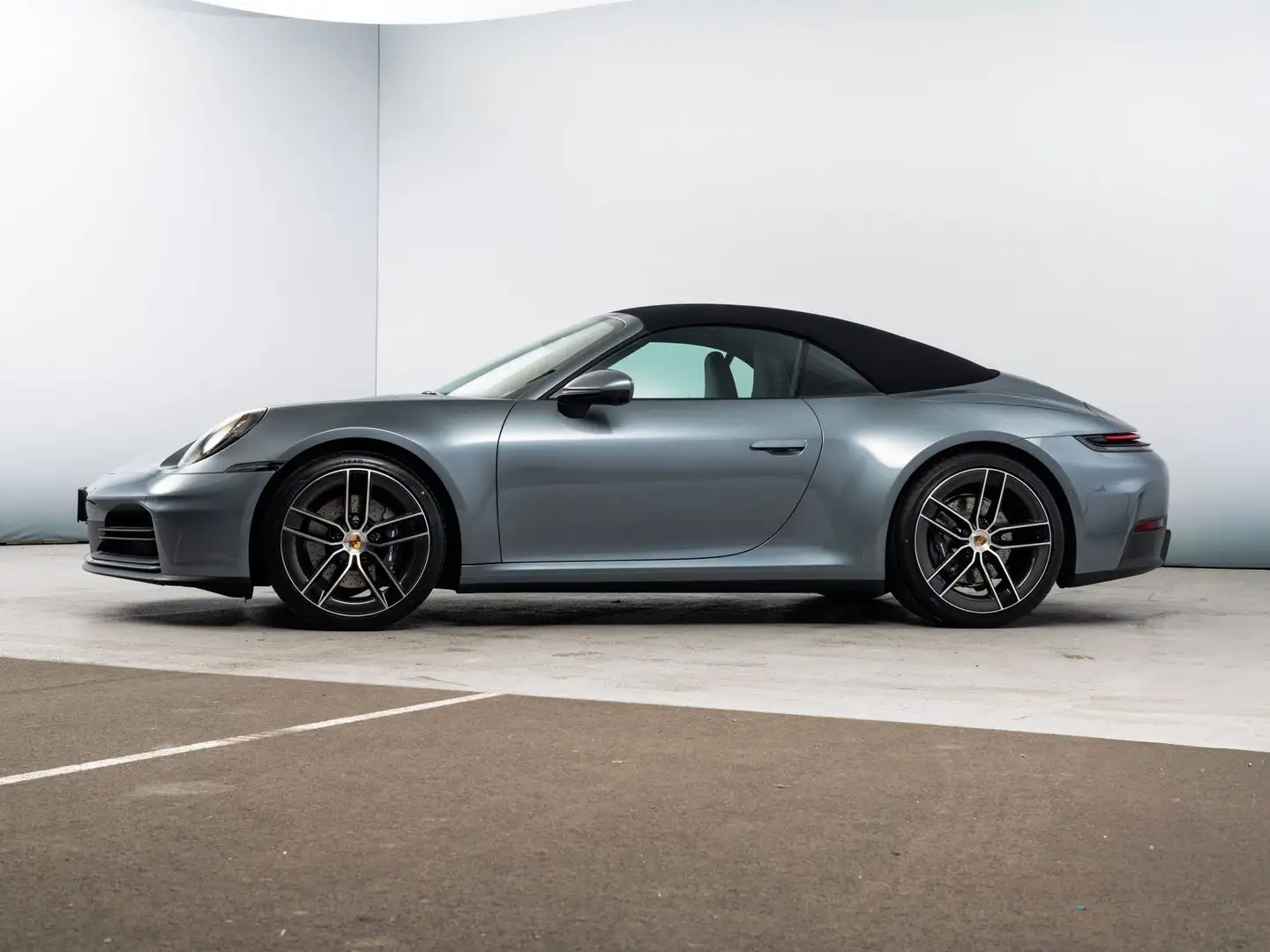 Porsche 911 Carrera Cabriolet Grün - 2