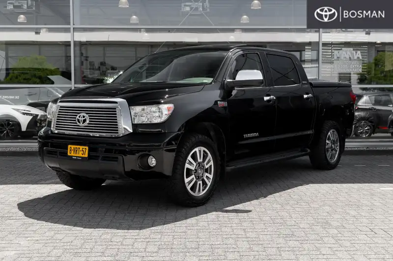 TOYOTA Tundra
