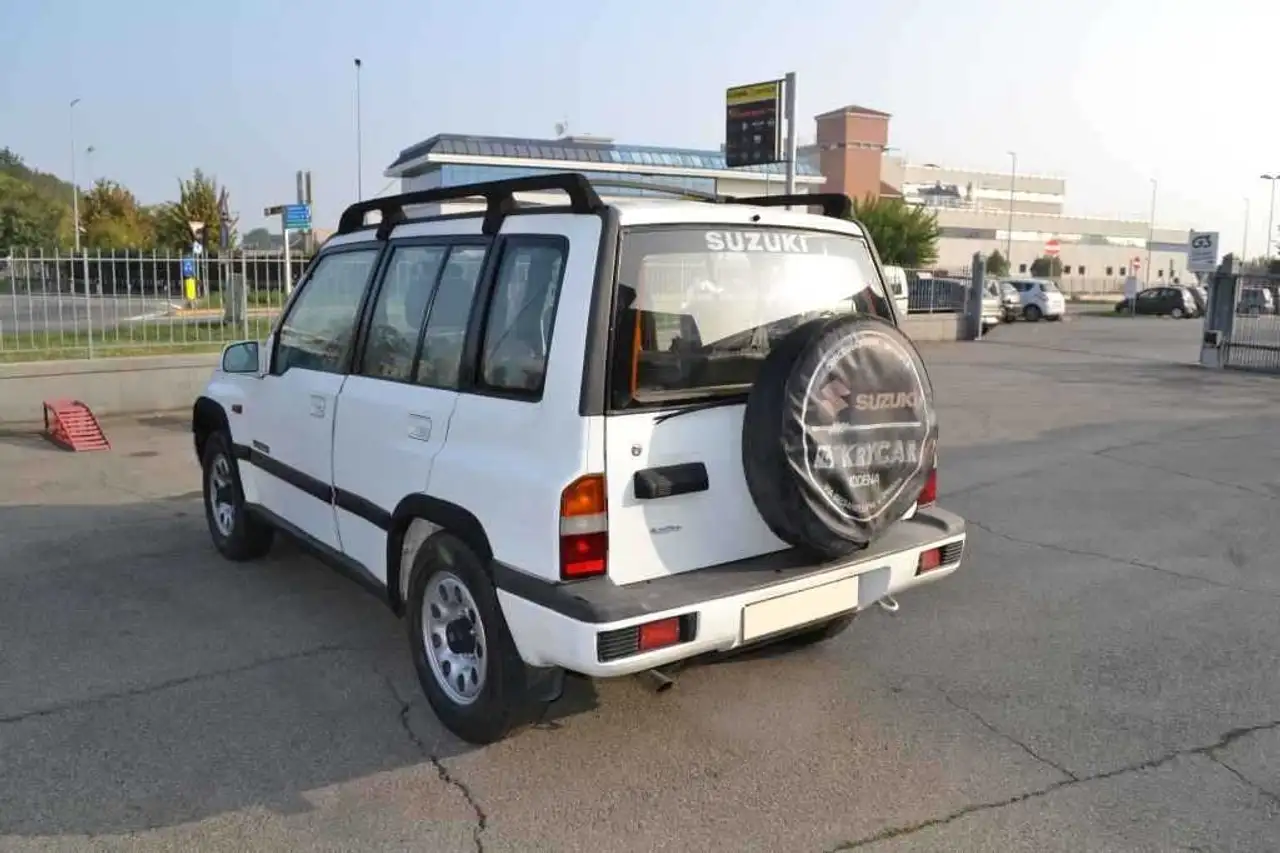 usato Suzuki Vitara SUV/Fuoristrada/Pick-up a Castelnuovo Rangone - Modena  - Mo per € 3.500,-