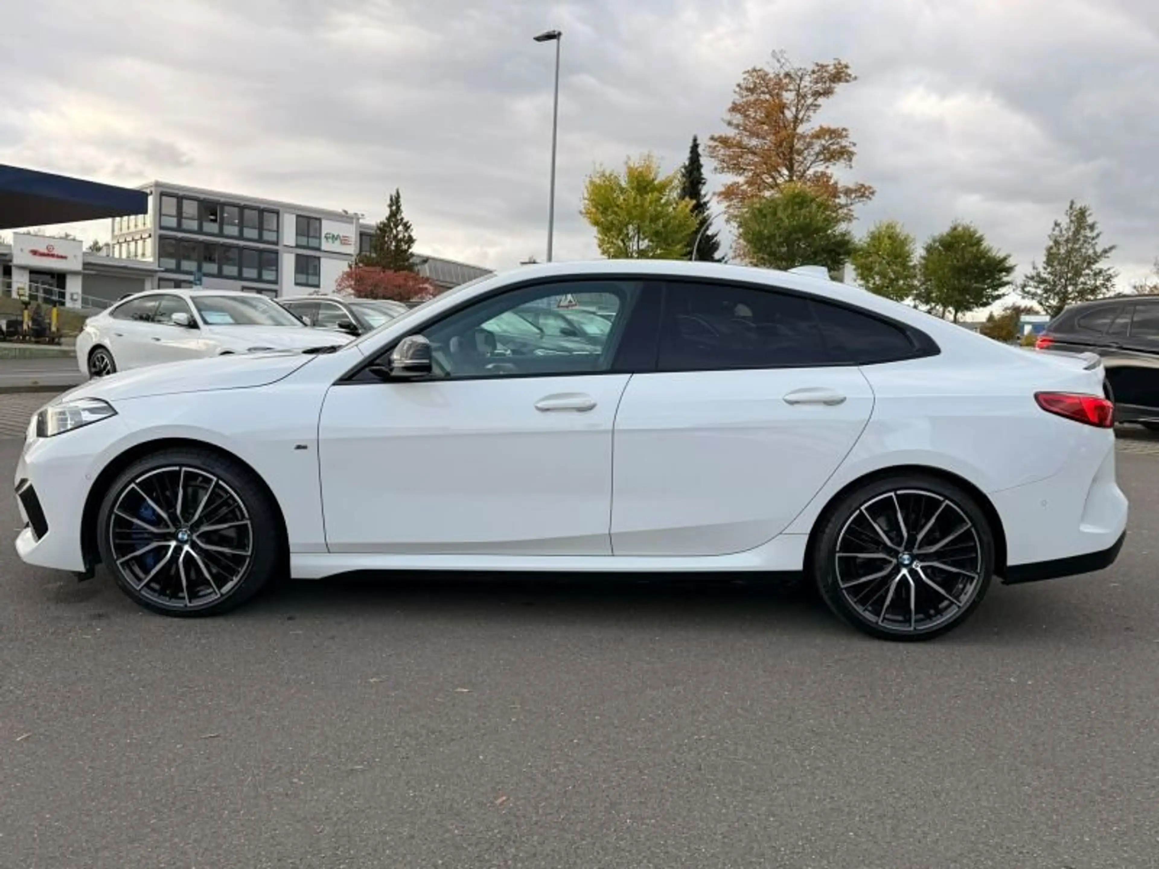 BMW 235 i xDrive Gran Coupé ACC HUD H/K MEMORY LHZ — photo 9