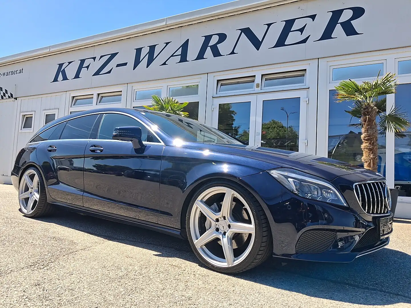 Mercedes-Benz CLS 350 d 4MATIC Shooting Brake Aut. Blau - 2
