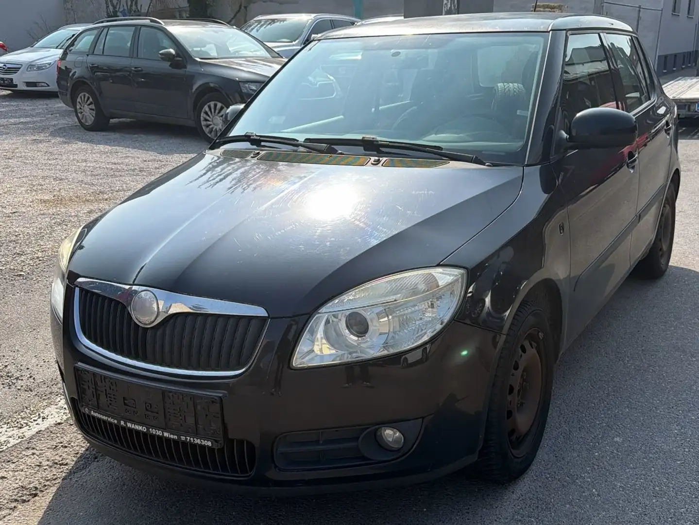 Skoda Fabia Top Clever 1,2 (Motorcheck leuchtet) Pickerl 06/26 Schwarz - 2