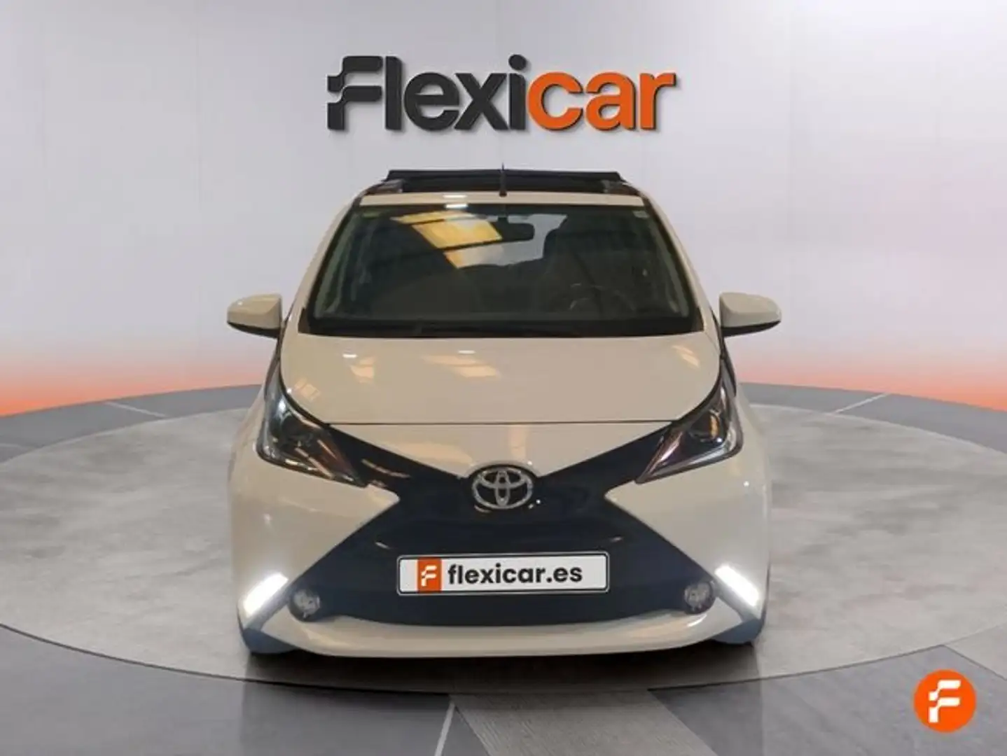 Toyota Aygo 70 x-wave Blanco - 2