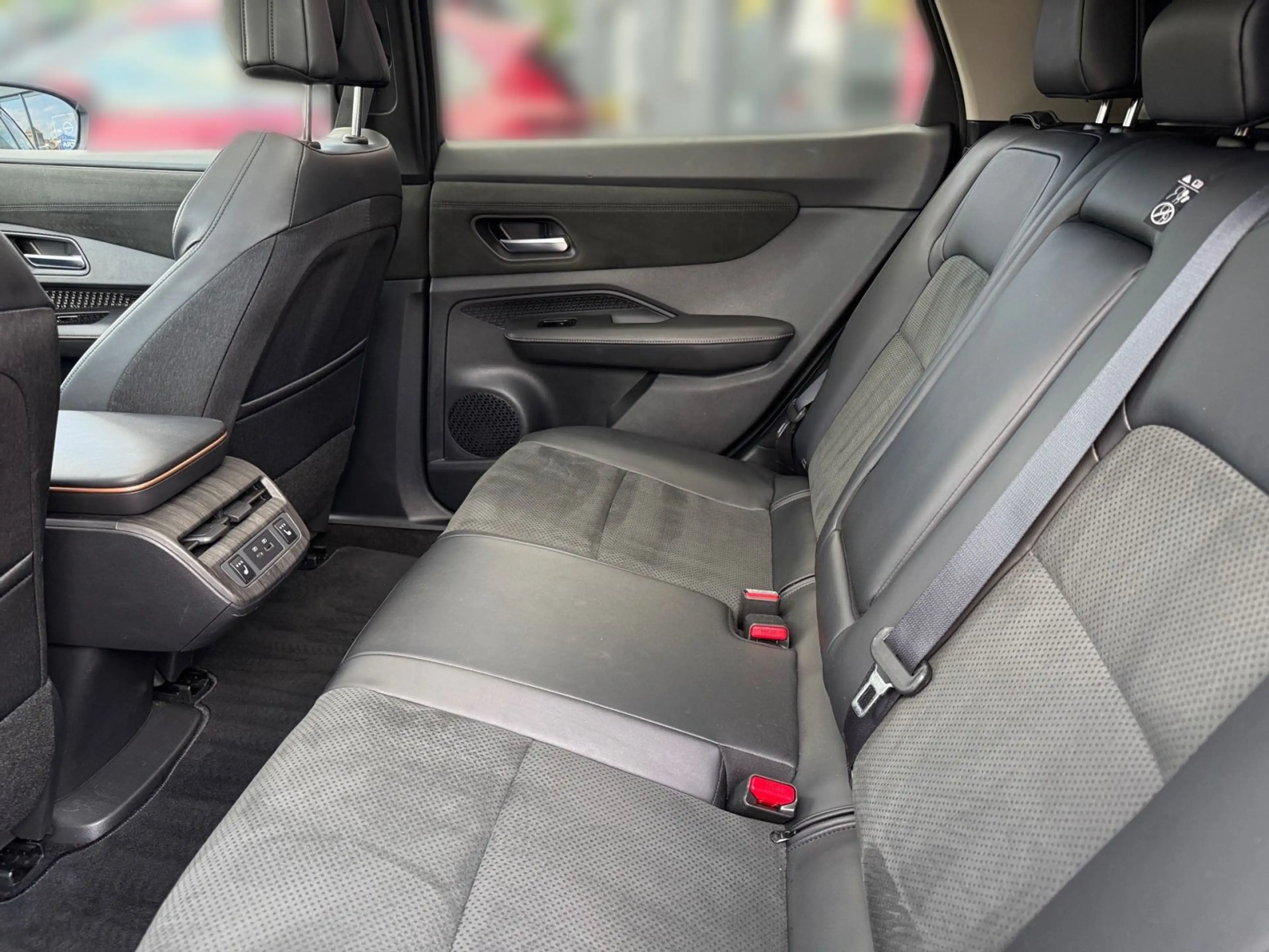 Nissan Ariya Evolve Pack, BOSE, SHD, Kamera 360°, VOLL — photo 12