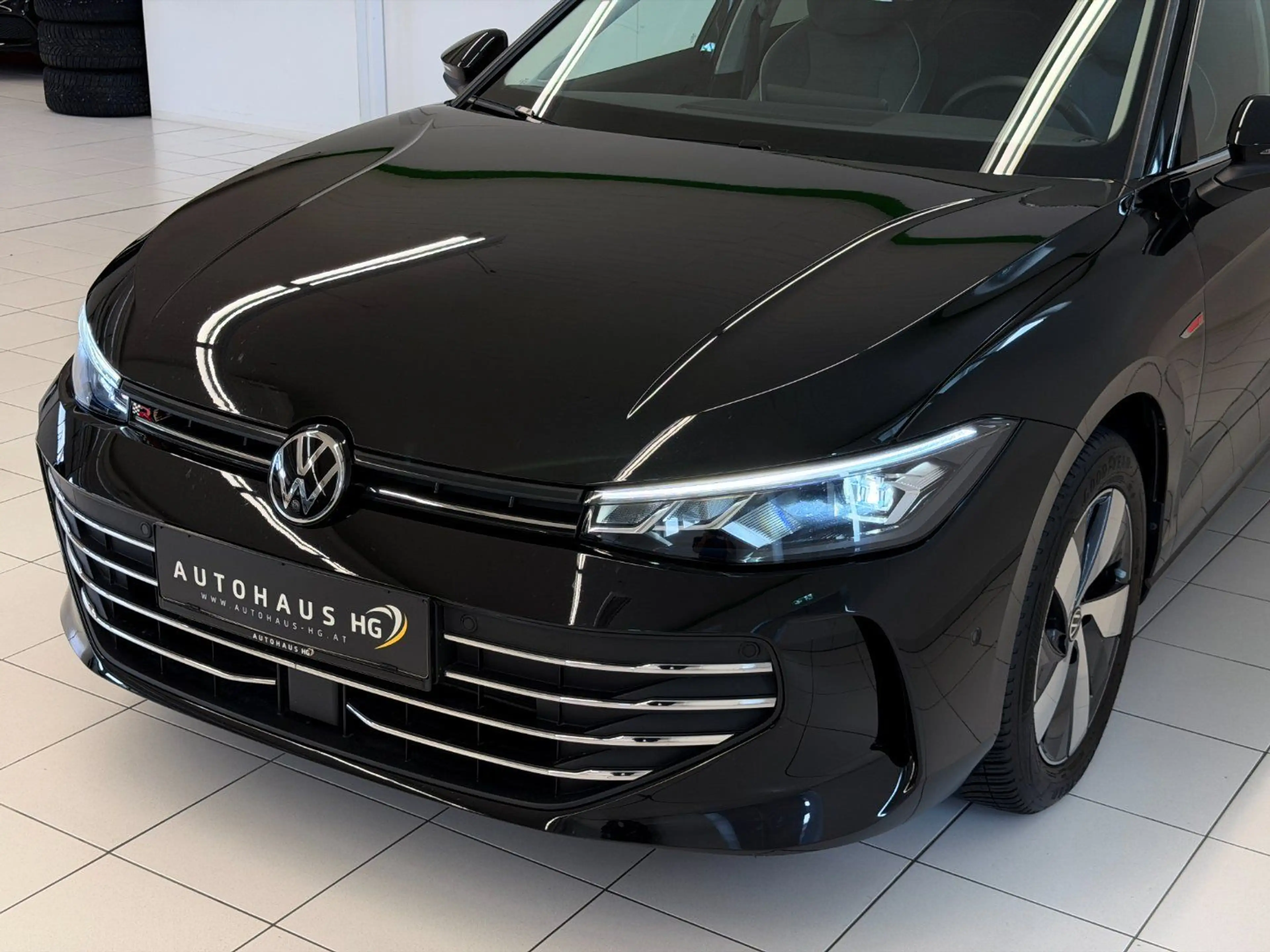 Volkswagen Passat Variant Passat 1.5 eTSI Business*AHK*ACC*MASSAGE*AMBIENTE* — photo 6