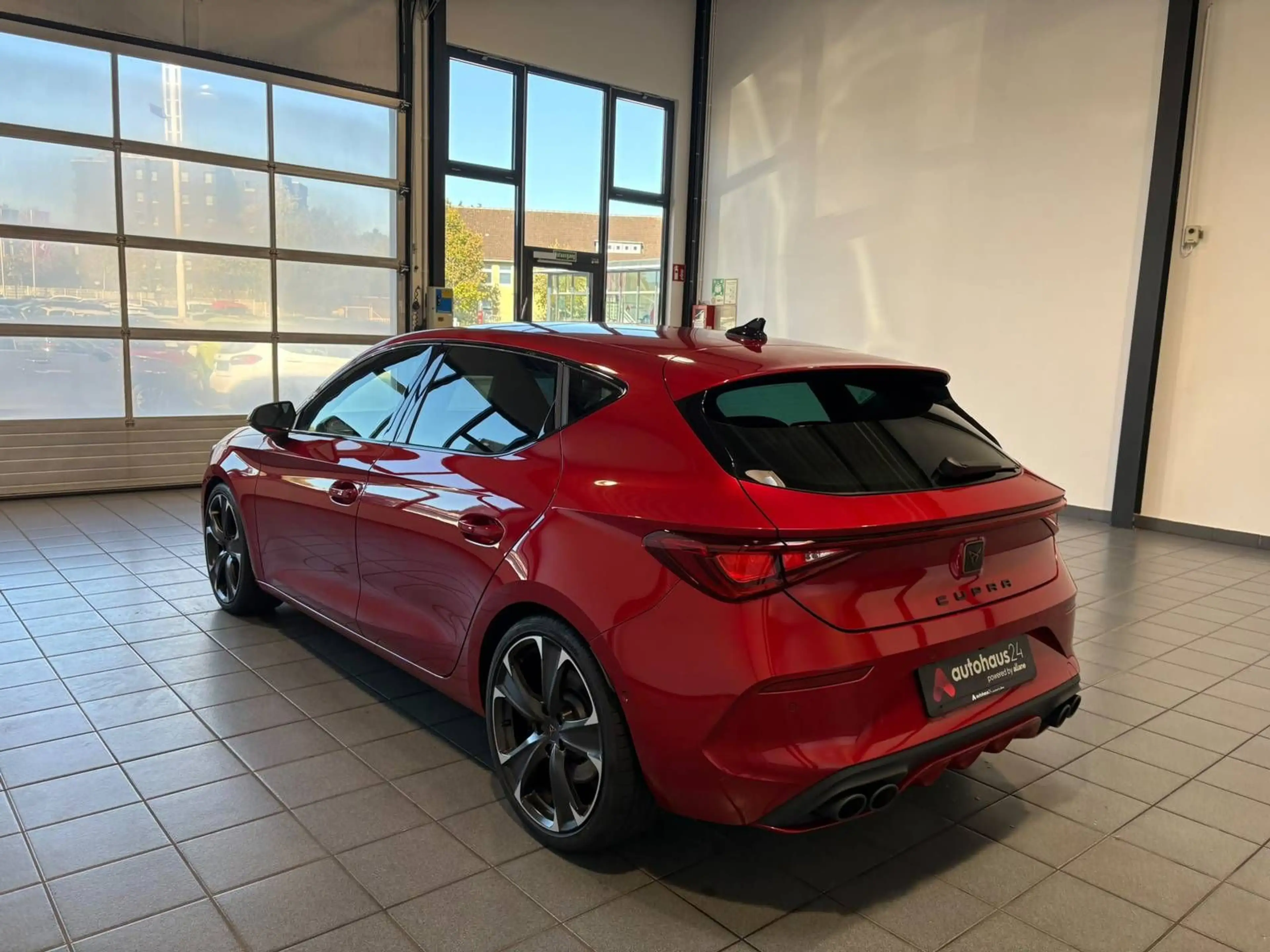 CUPRA Leon 2.0 TSI VZ  Pano|ACC|Beats|Kessy — photo 4