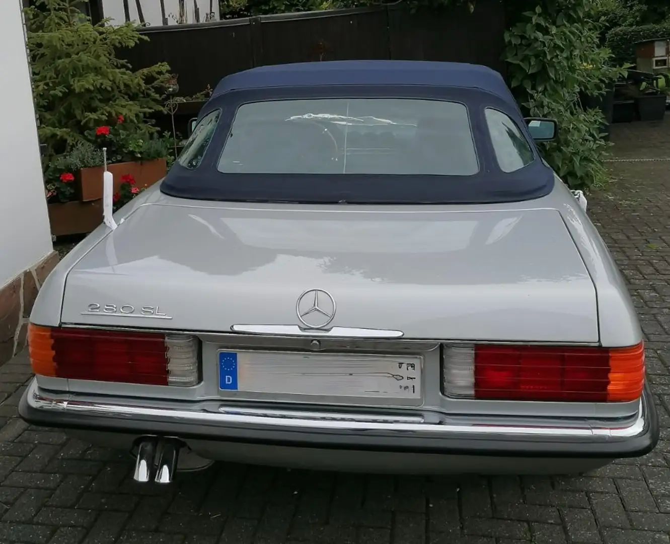Oldtimer Mercedes Benz 280 SL R107 Cabrio, Silber - 2