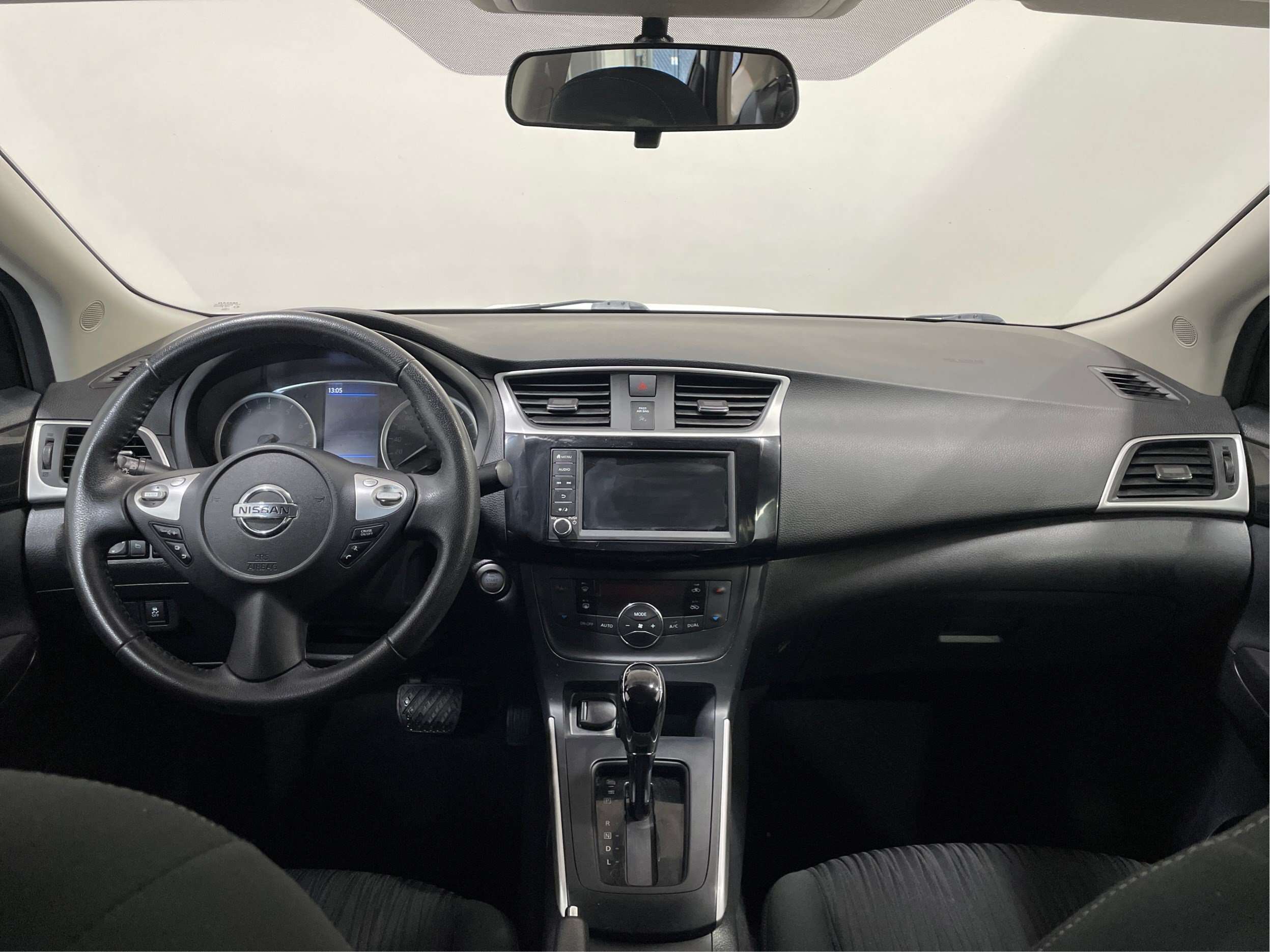 2019 Nissan Sentra SV CVT — снимка 1