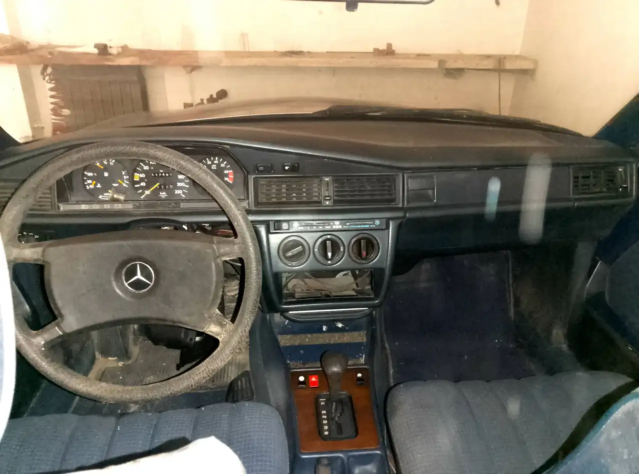 Mercedes-Benz 190 Benzina, foto 10