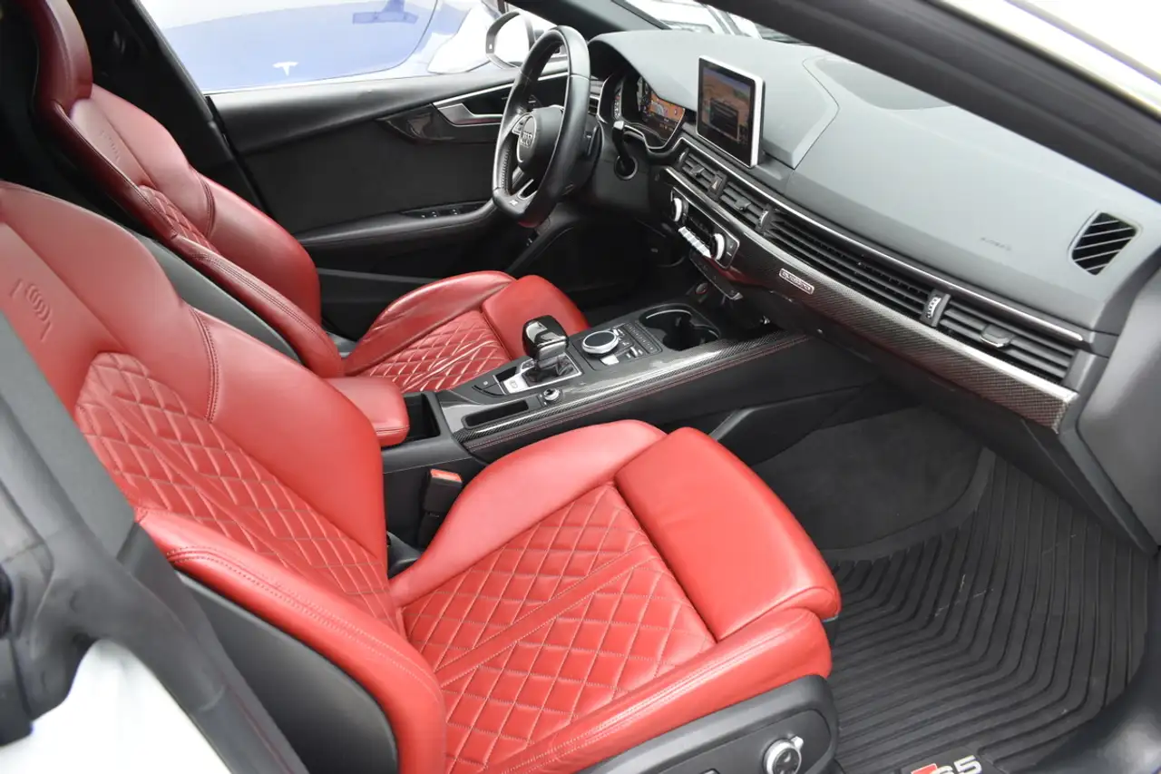Audi S5 снимка Audi S5