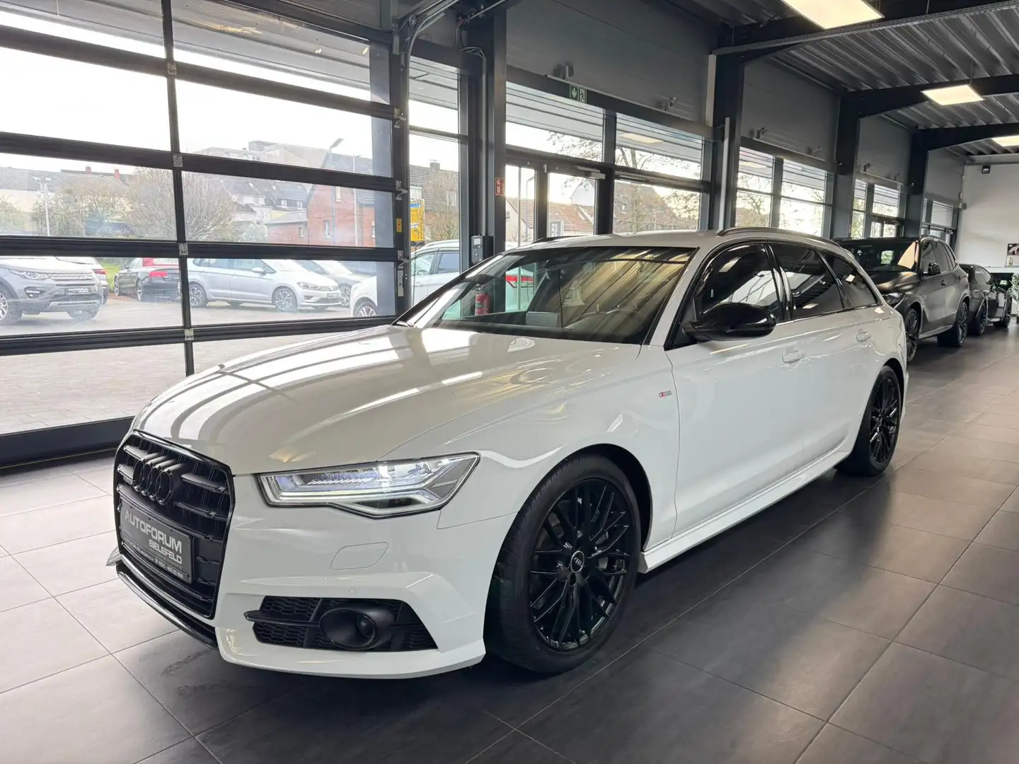 Audi A6 Avant 3.0TDI qu.S Line|Luft|AHK|Matrix|Memory Blanc - 2
