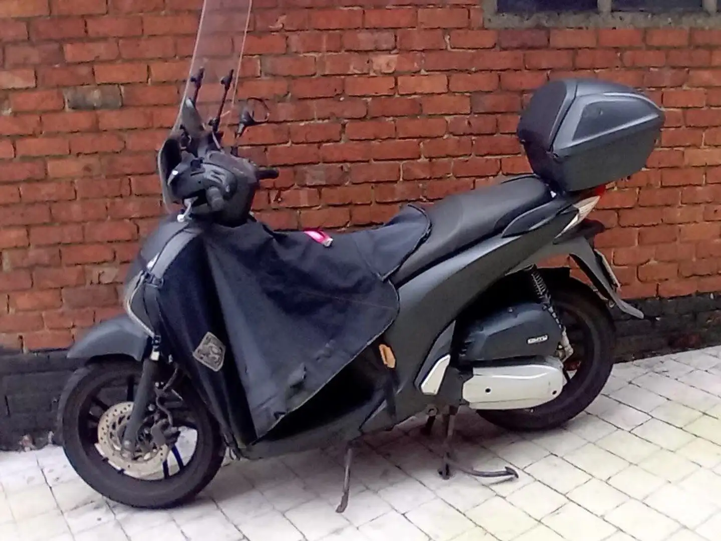 Honda SH 125 Negru - 2