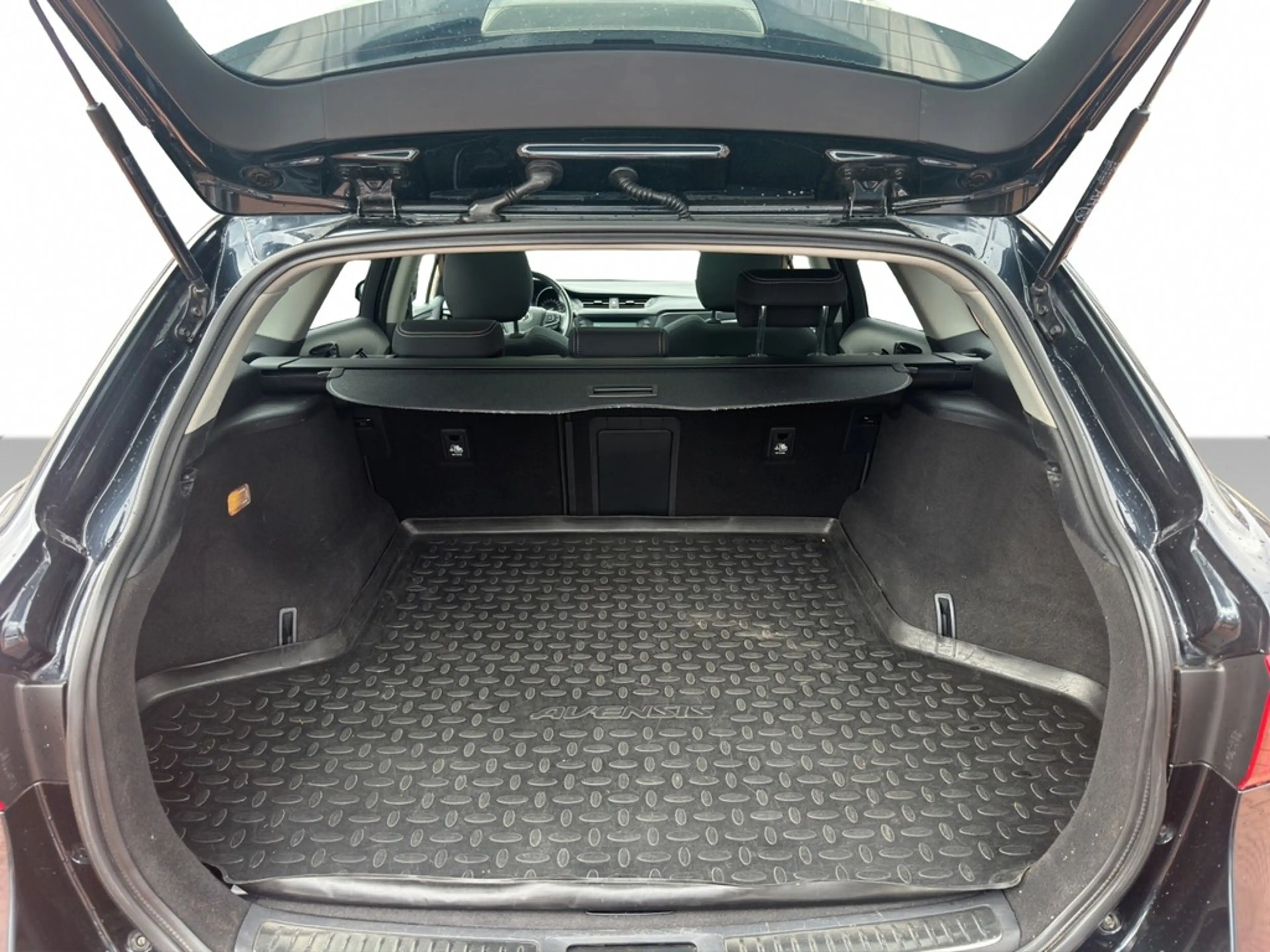 Toyota Avensis Touring Sports 1.8 Edition XENON*PANO*KAMERA*TE... — photo 11