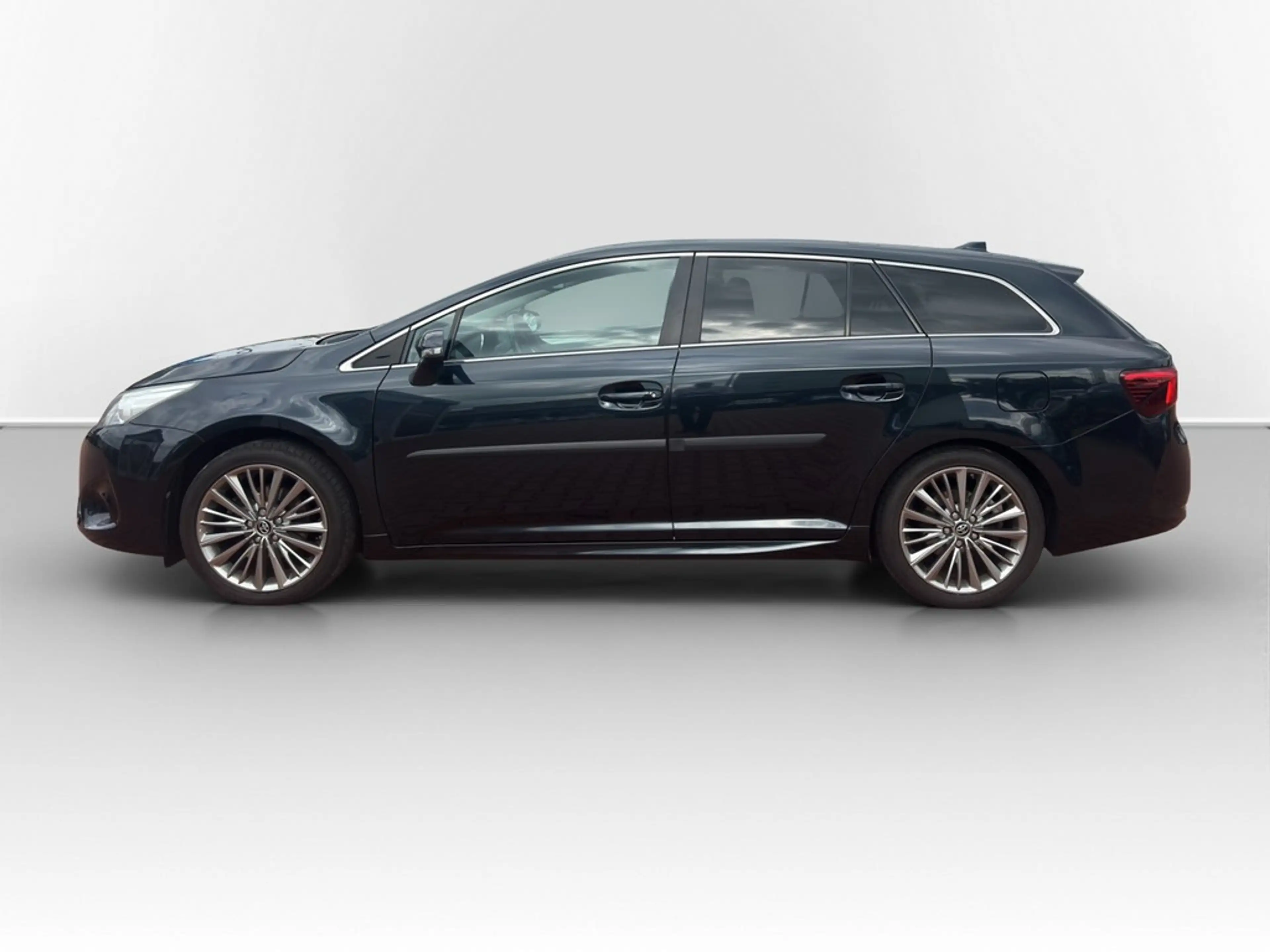 Toyota Avensis Touring Sports 1.8 Edition XENON*PANO*KAMERA*TE... — photo 10