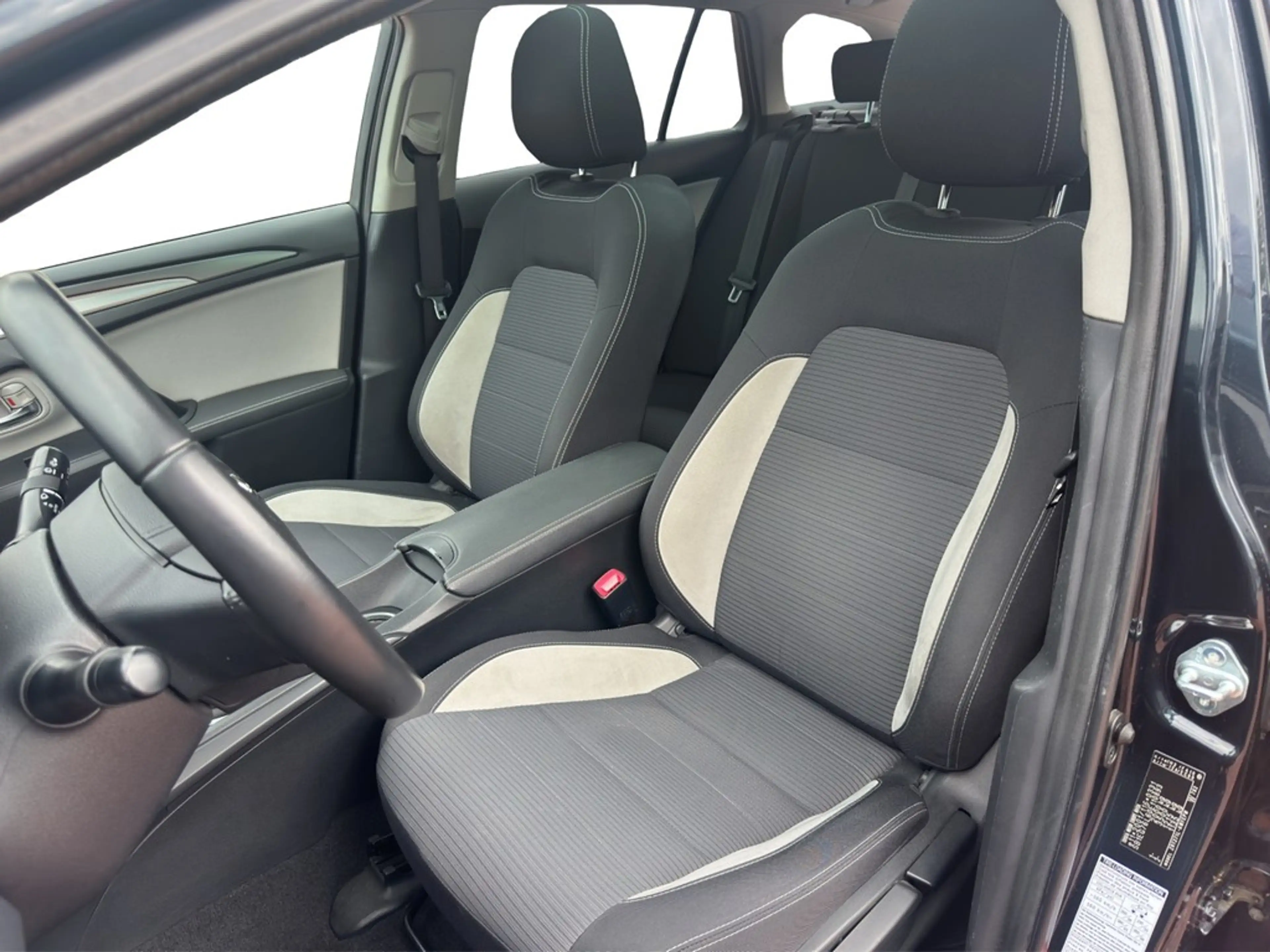 Toyota Avensis Touring Sports 1.8 Edition XENON*PANO*KAMERA*TE... — photo 14