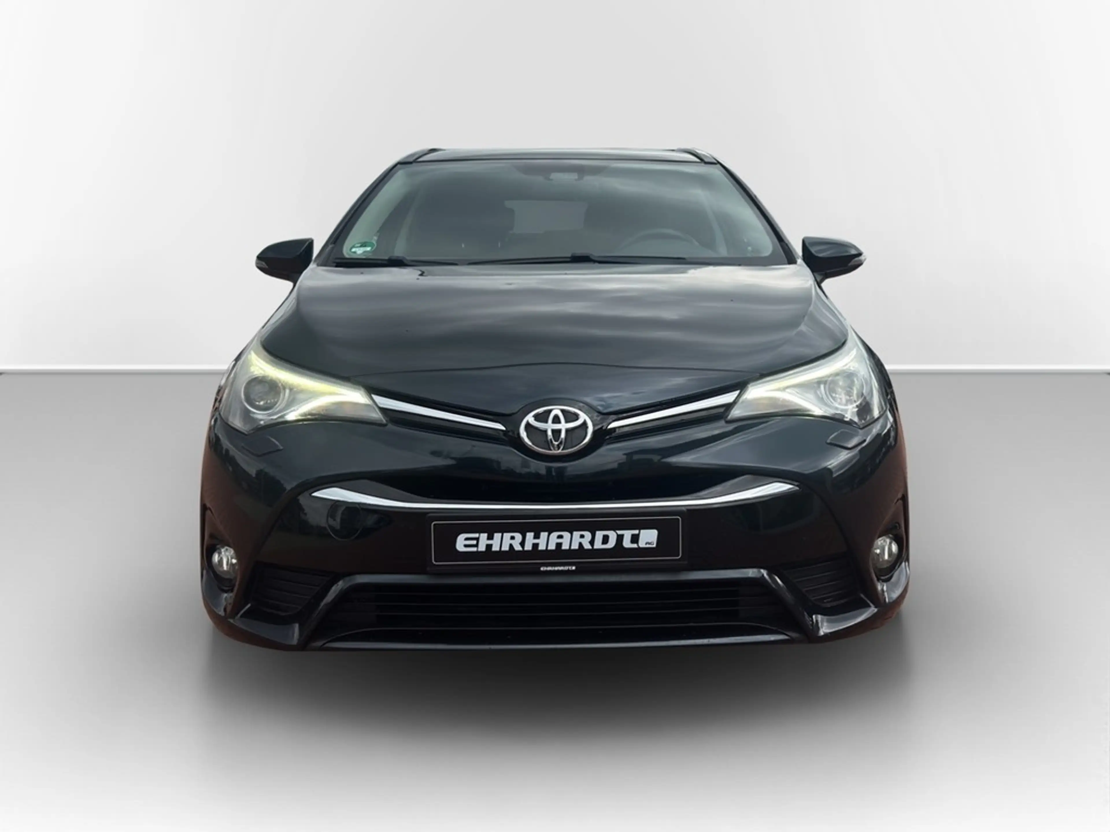 Toyota Avensis Touring Sports 1.8 Edition XENON*PANO*KAMERA*TE... — photo 2