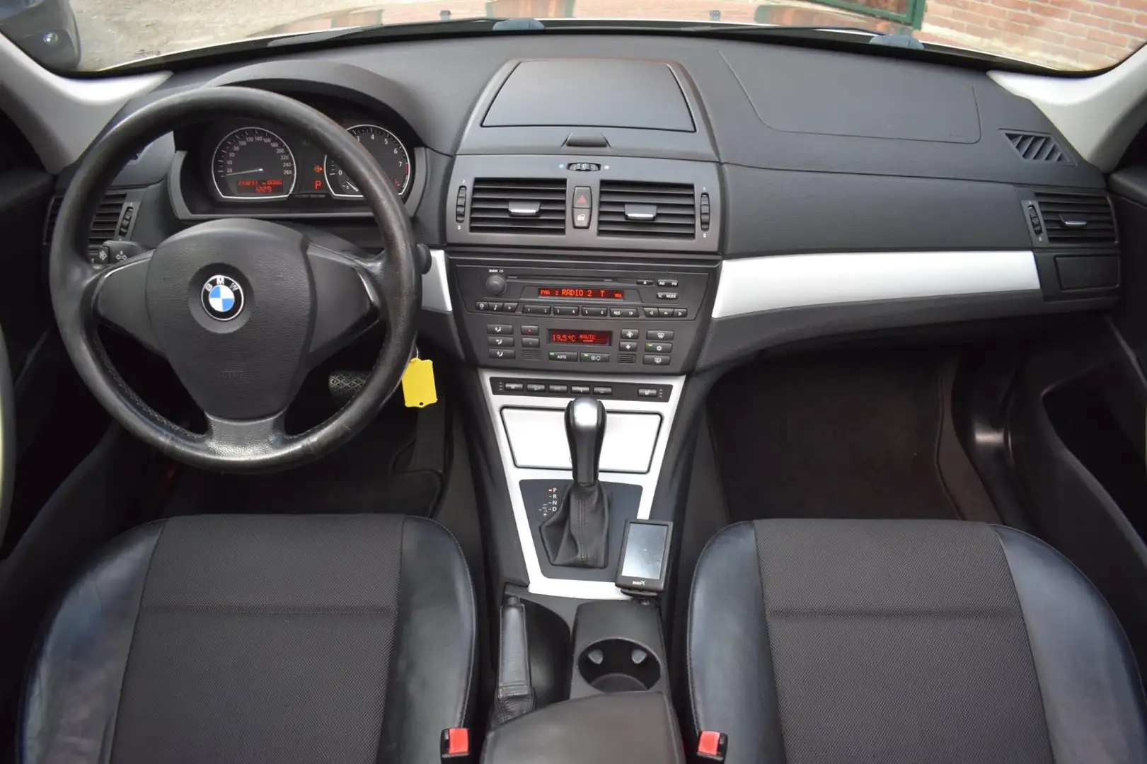 BMW X3 2.5si '08 Pano Clima Inruil mogelijk Grijs - 2