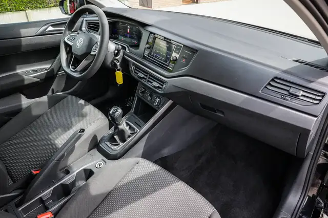 Volkswagen Polo view 21