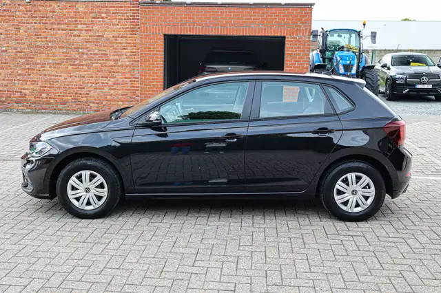 Volkswagen Polo view 8