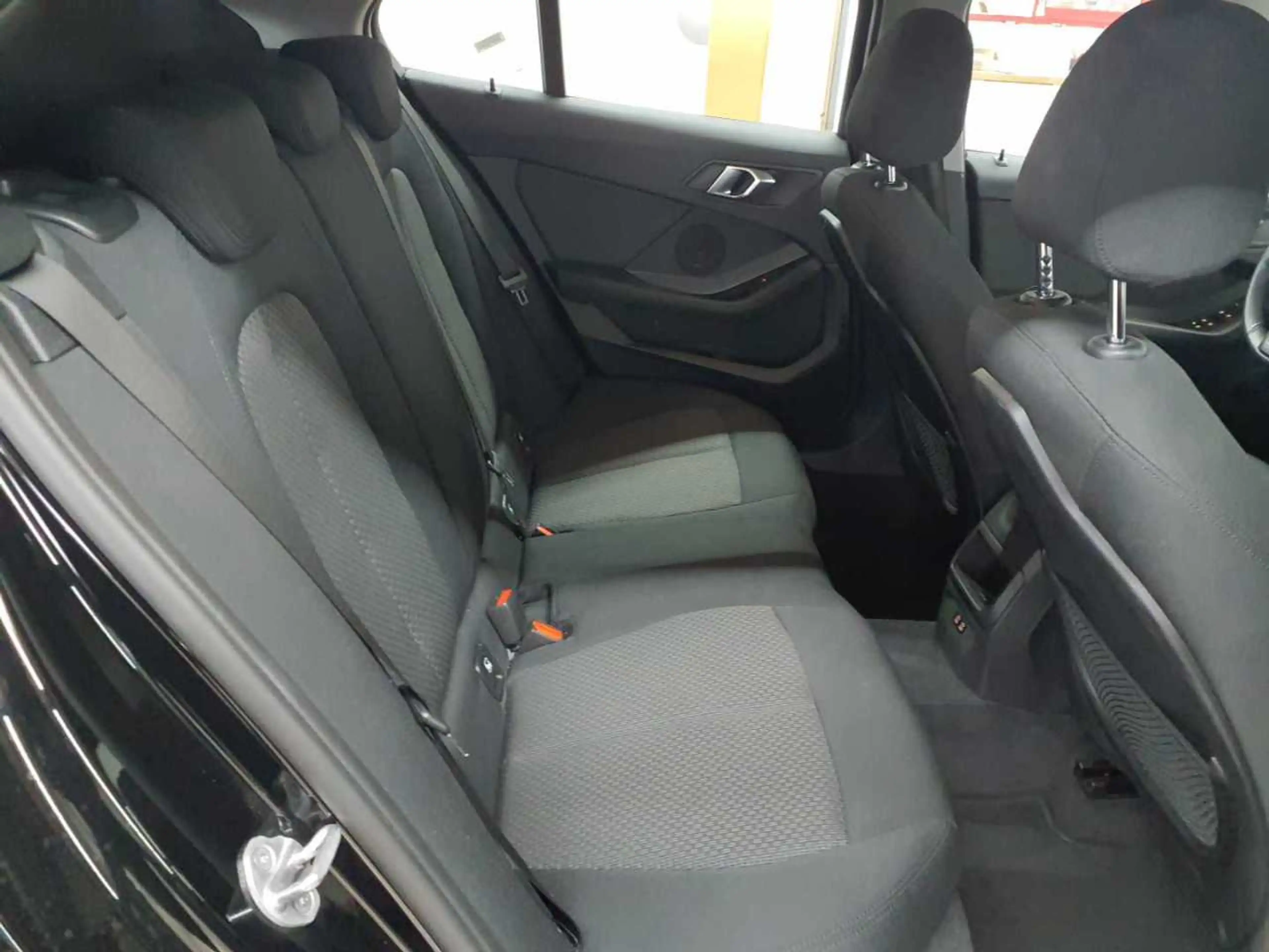 BMW 118 118i Aut. Advantage Navi SHZ LED — photo 13