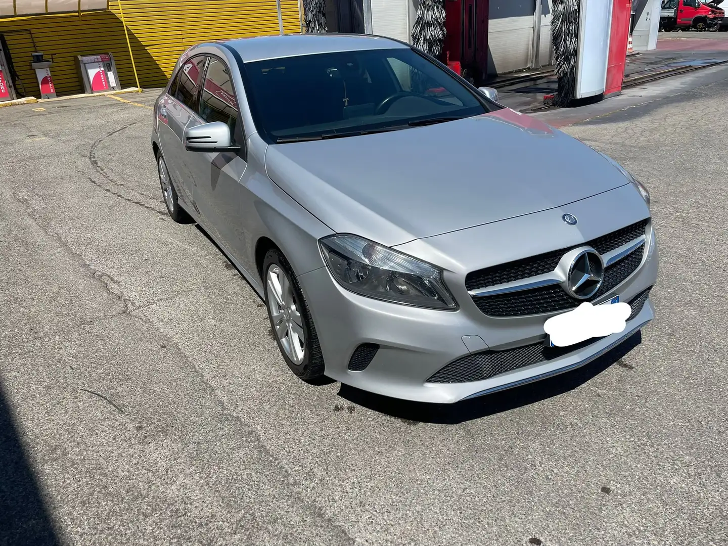Mercedes-Benz A 180 Automatic D sport Grigio - 2