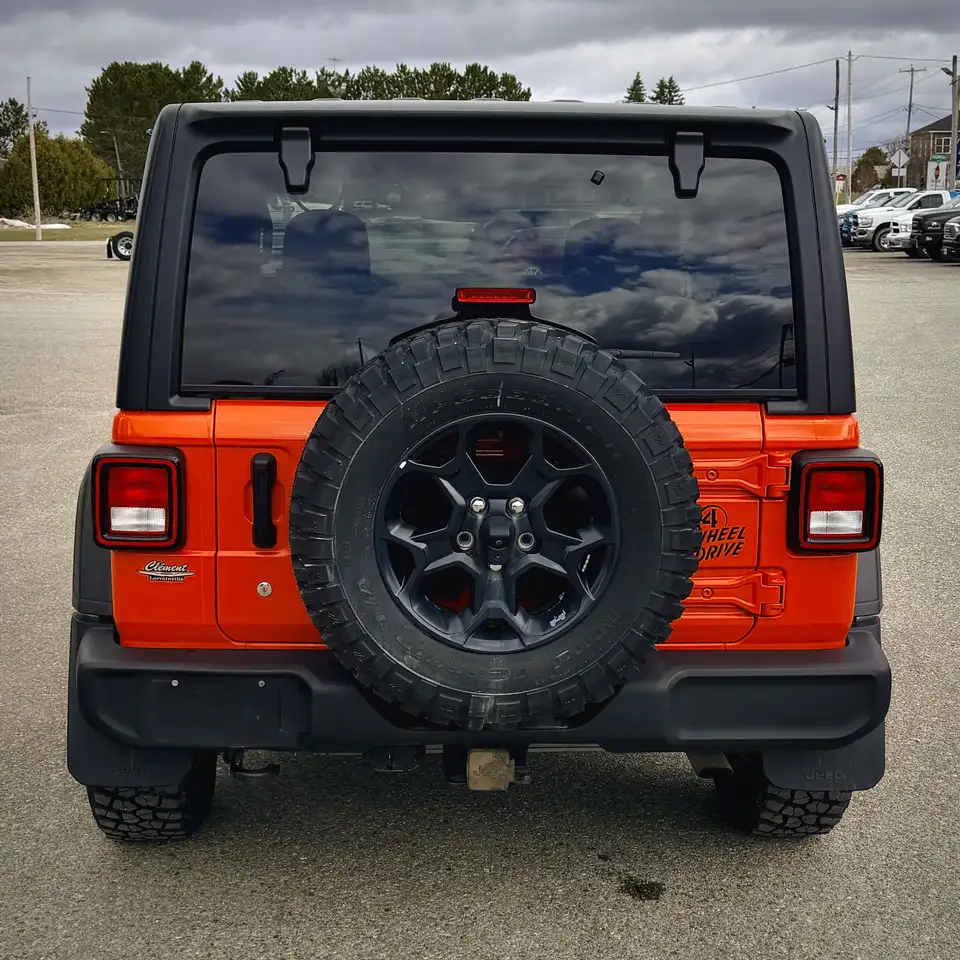 Jeep Wrangler снимка Jeep Wrangler