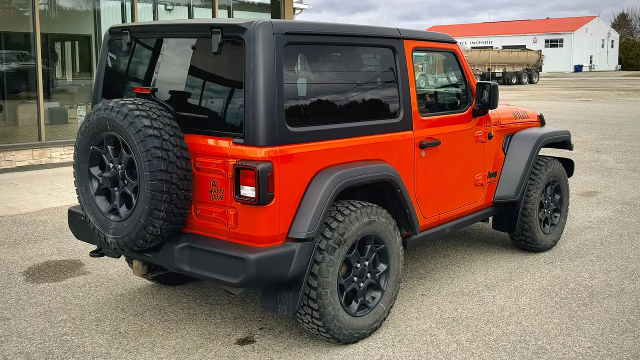 Jeep Wrangler снимка Jeep Wrangler